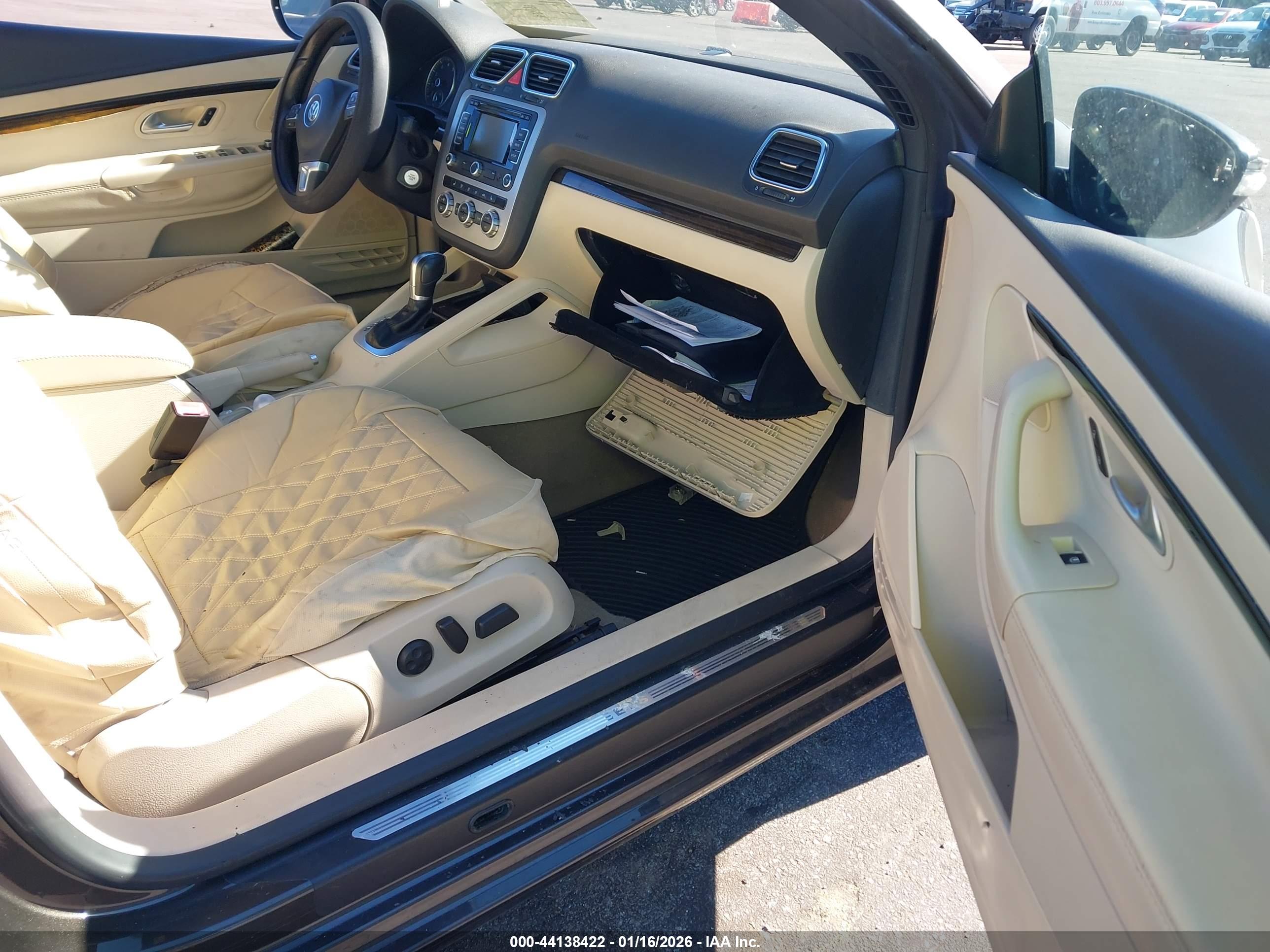 VOLKSWAGEN EOS image 5