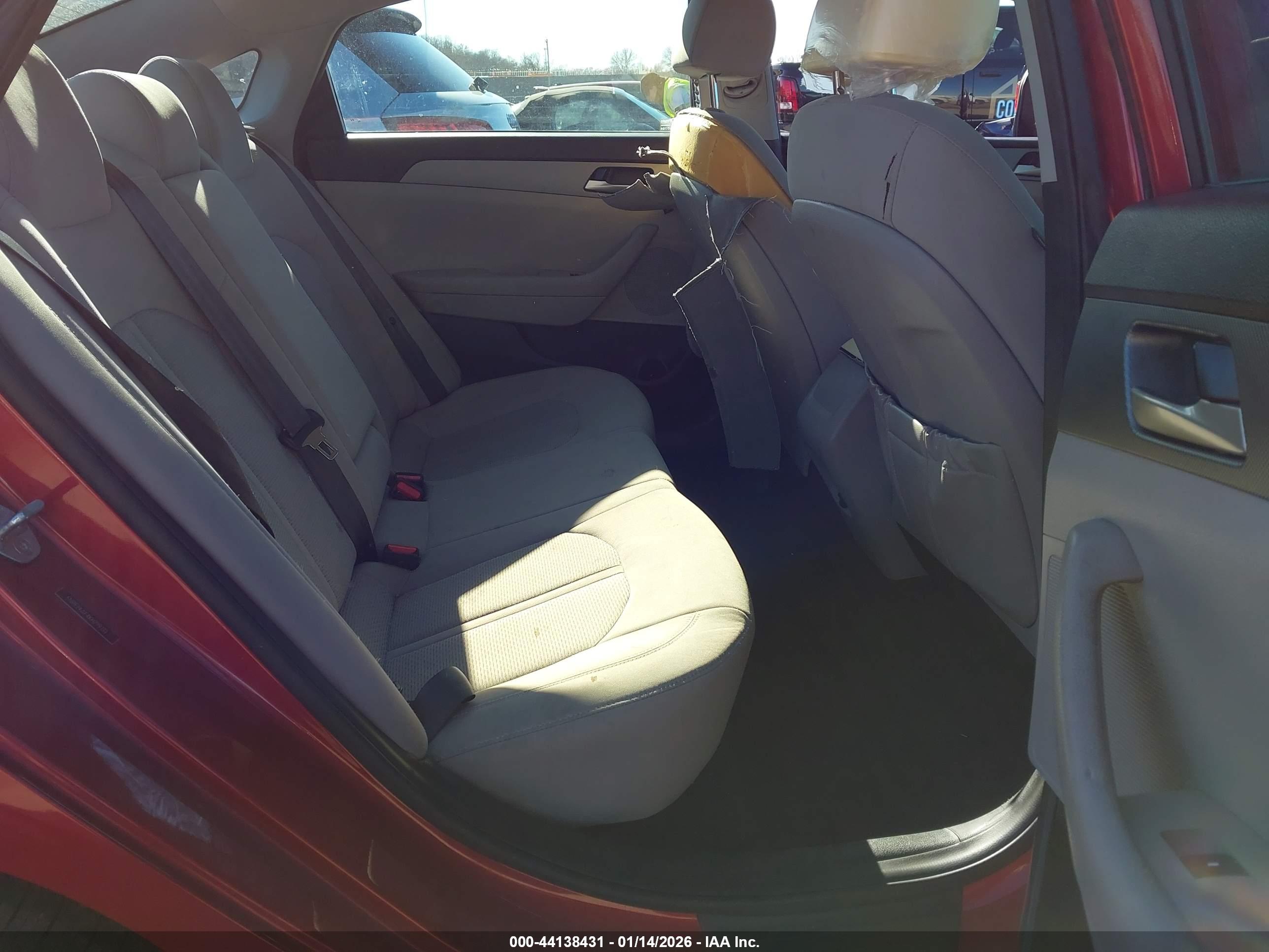 HYUNDAI SONATA image 8