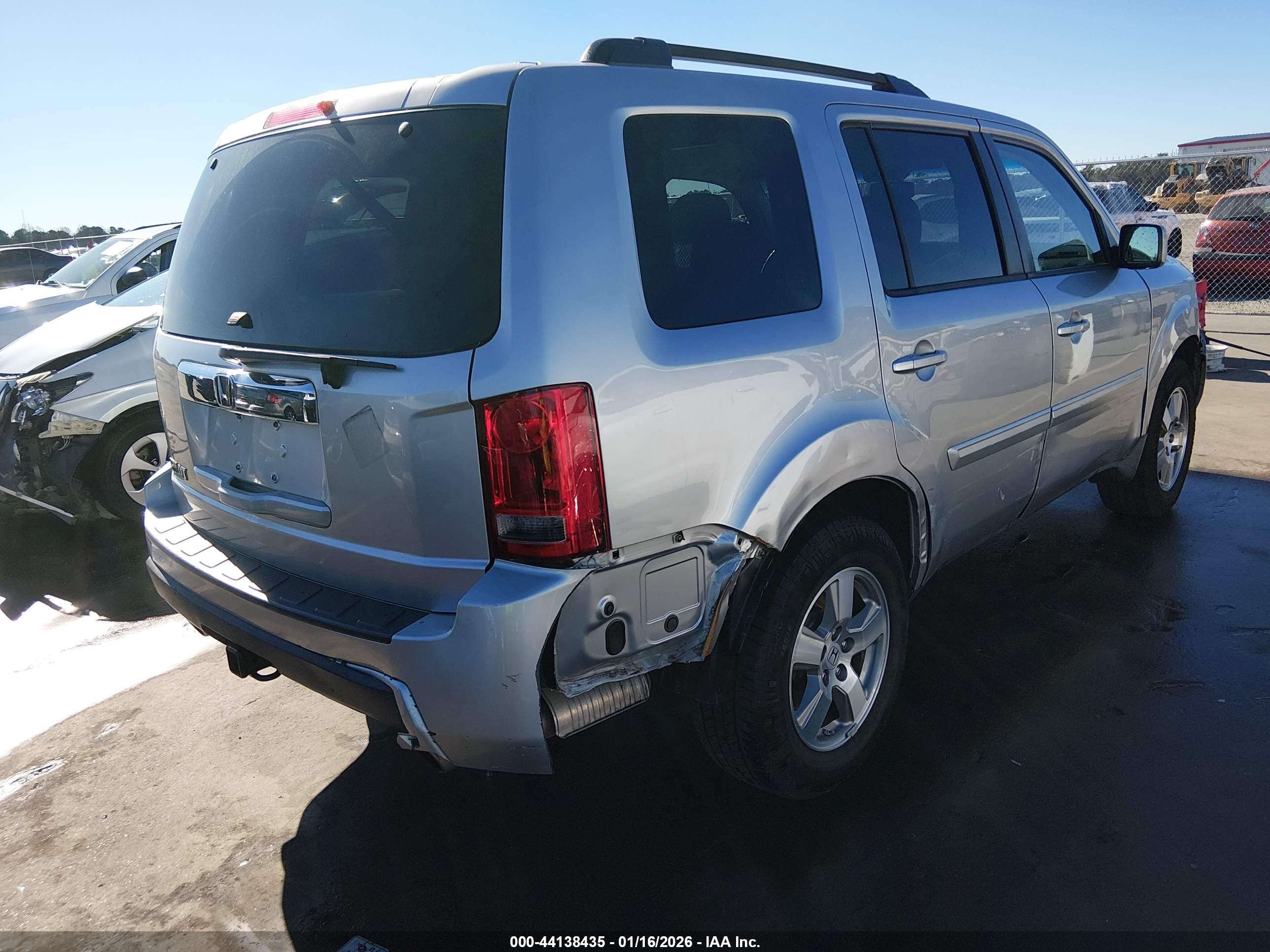 HONDA PILOT image 4