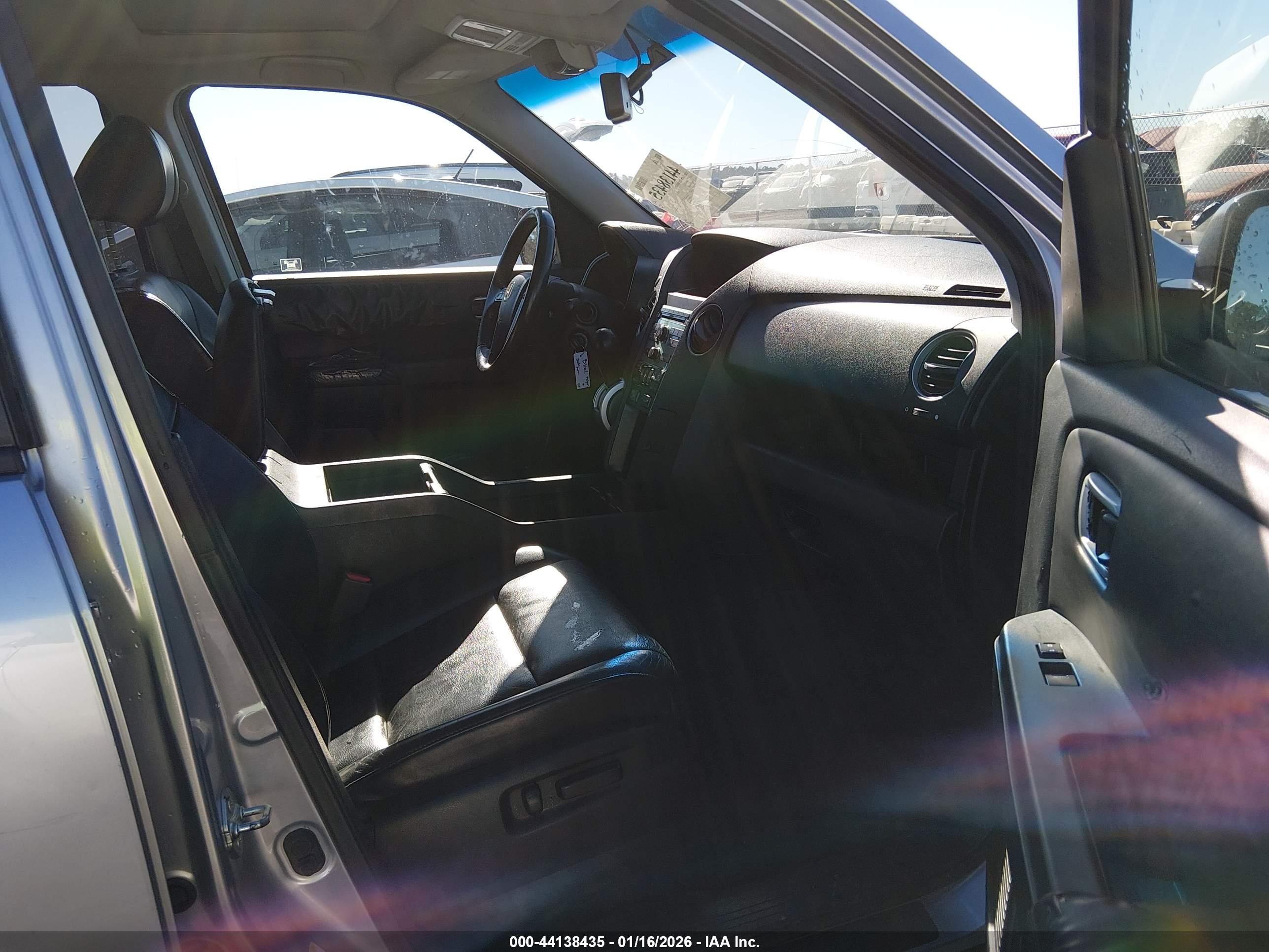 HONDA PILOT image 5