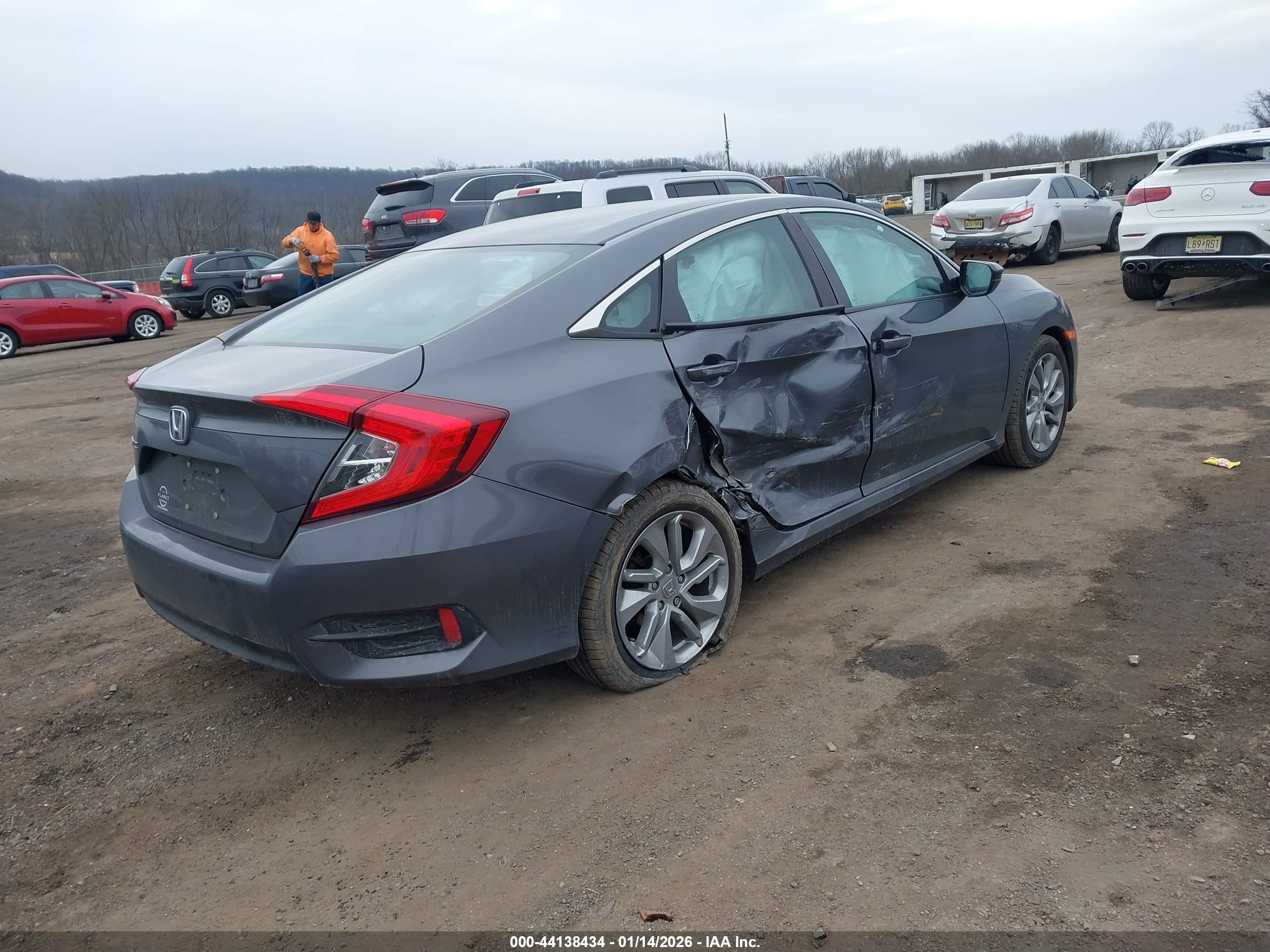 HONDA CIVIC image 4