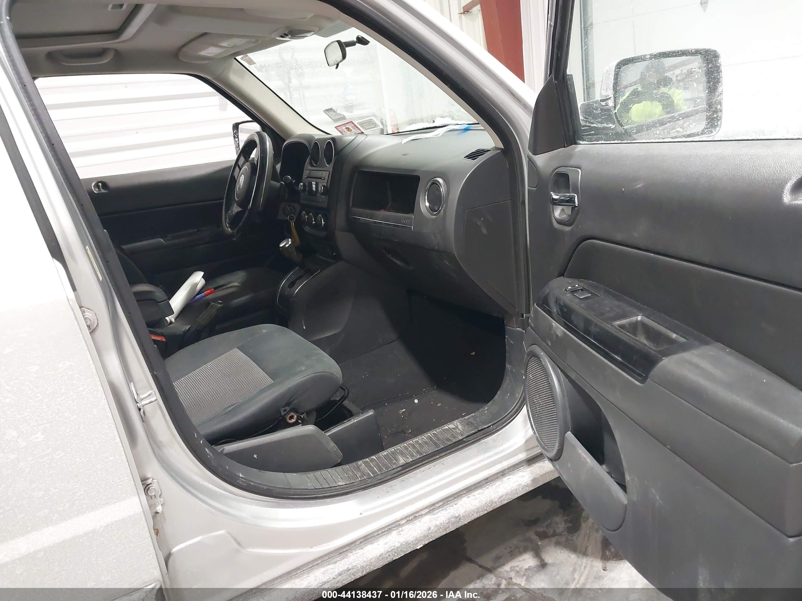 JEEP PATRIOT image 5