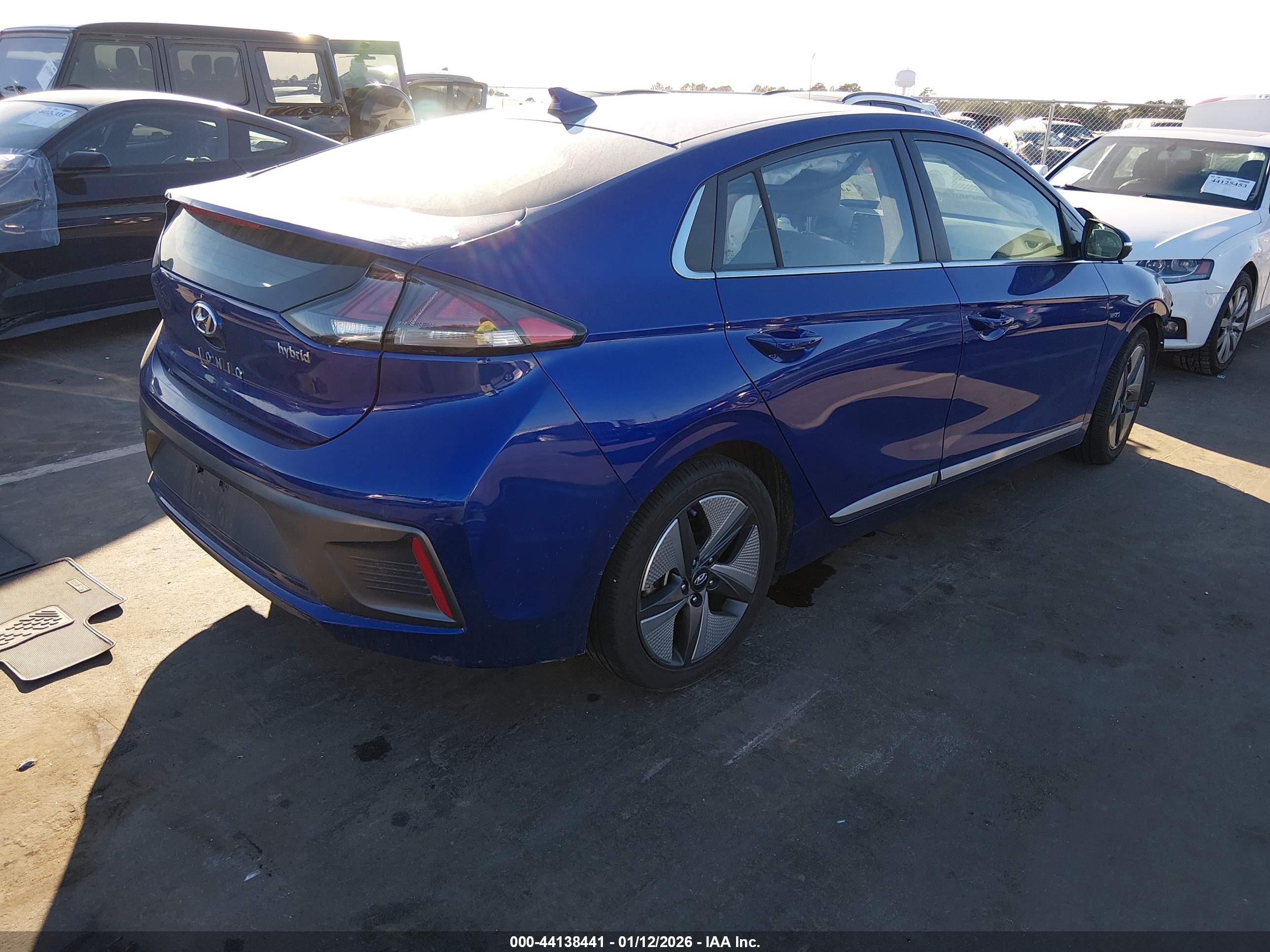 HYUNDAI IONIQ image 4