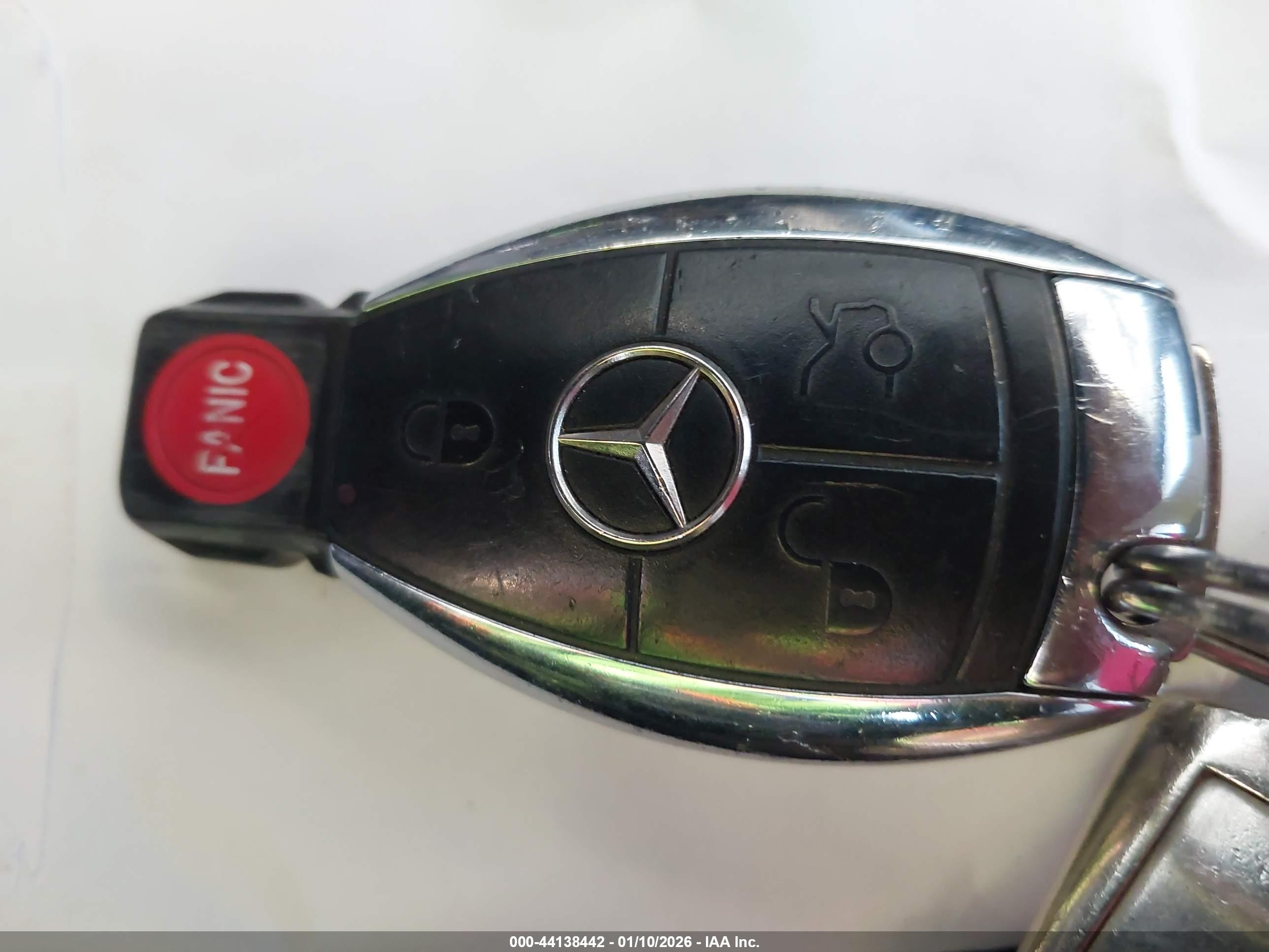 MERCEDES-BENZ C image 11
