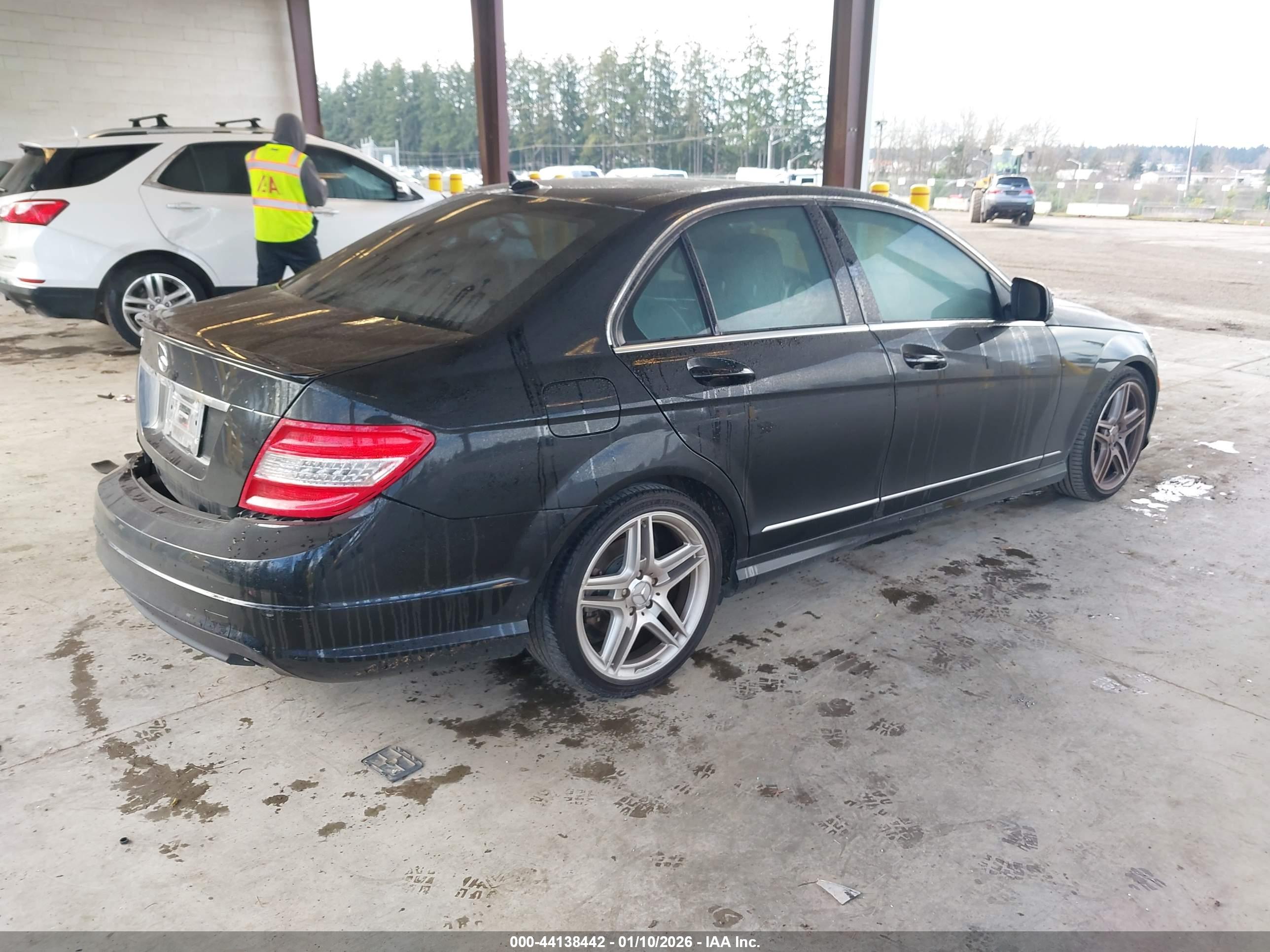 MERCEDES-BENZ C image 4