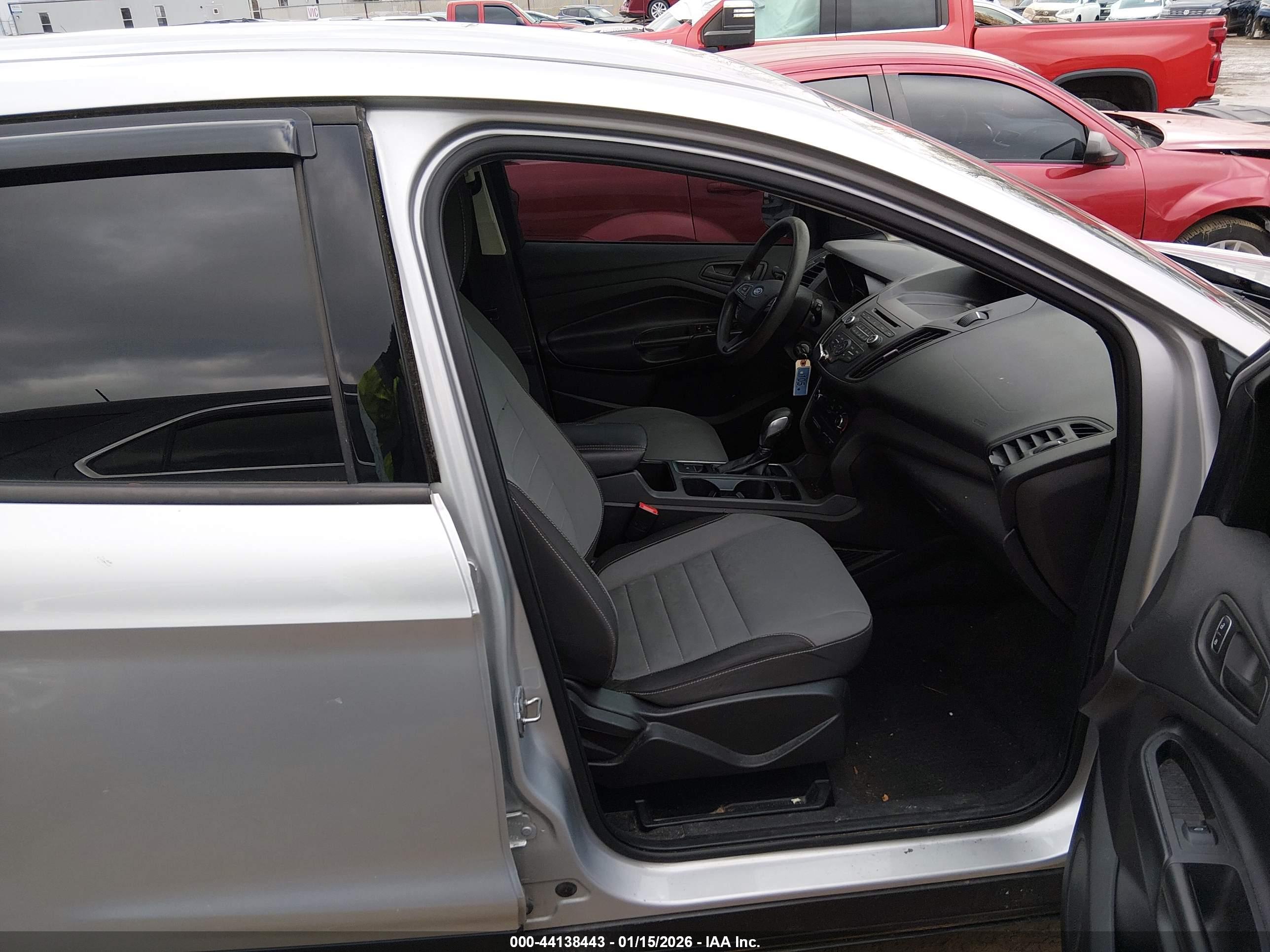 FORD ESCAPE image 5