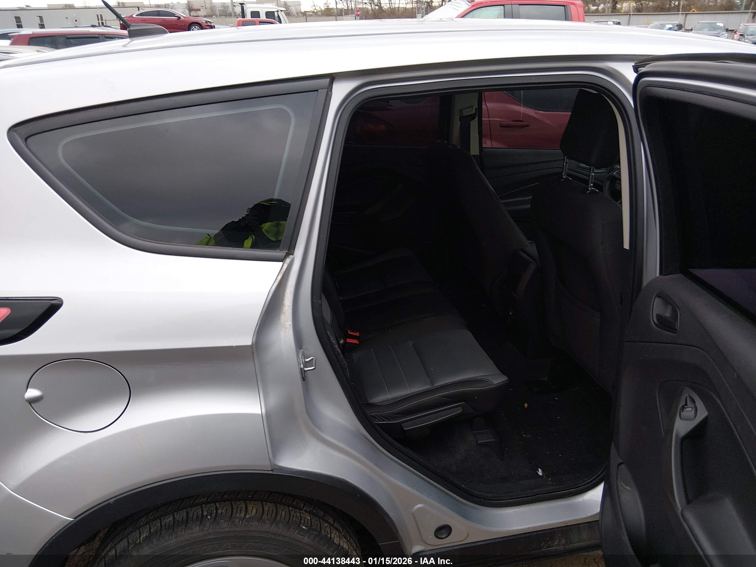 FORD ESCAPE image 8