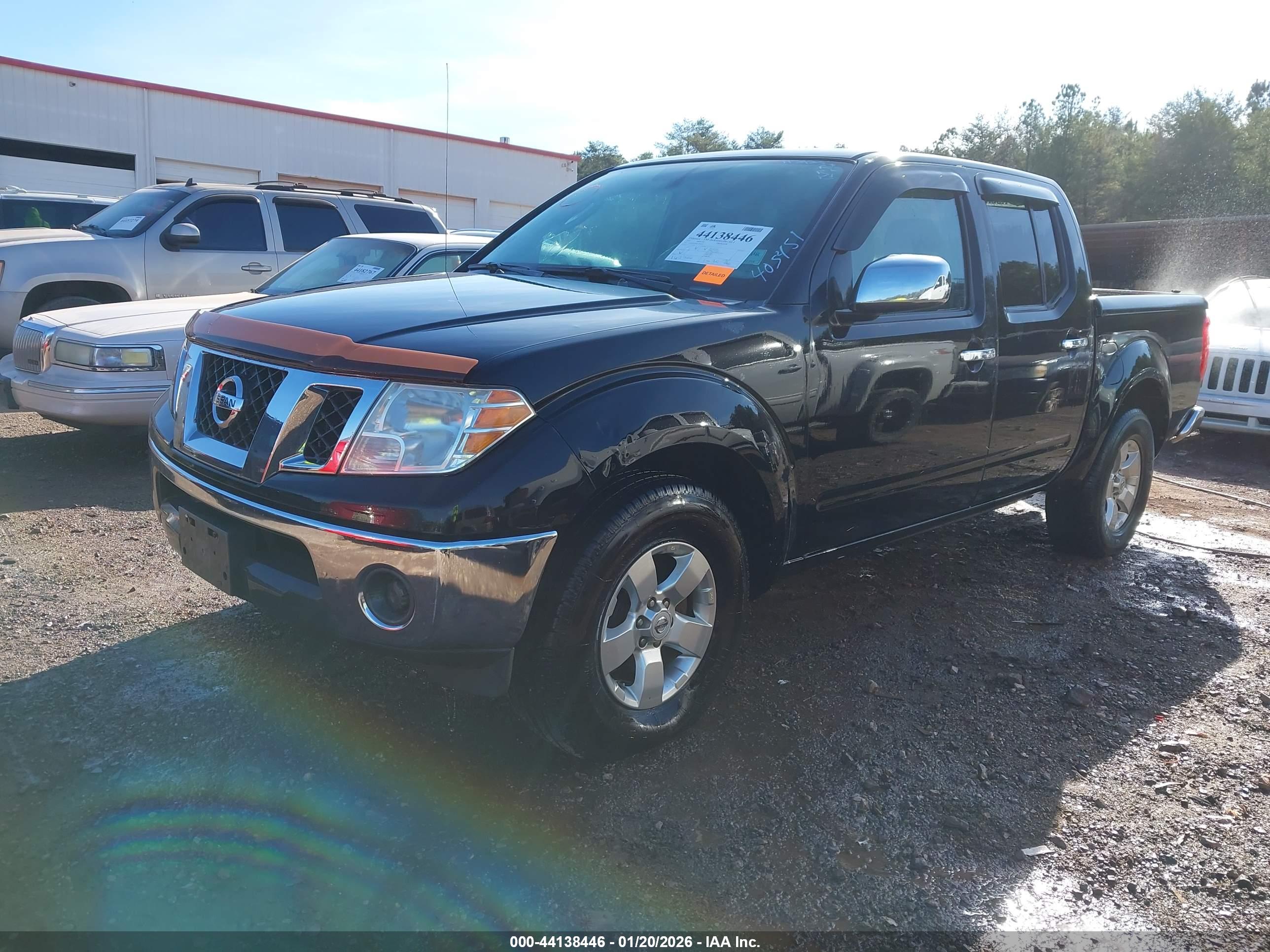 NISSAN FRONTIER image 2