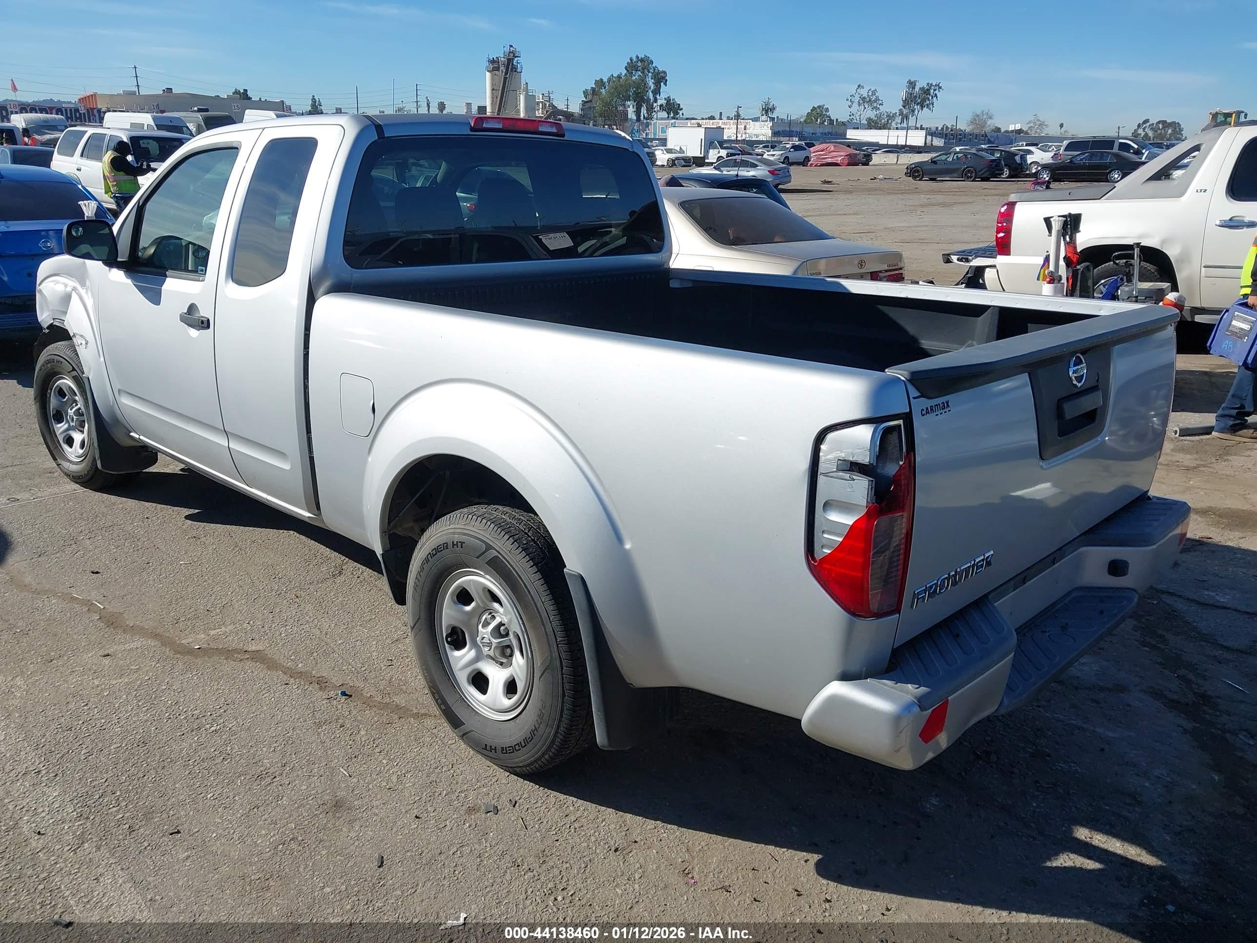 NISSAN FRONTIER image 3