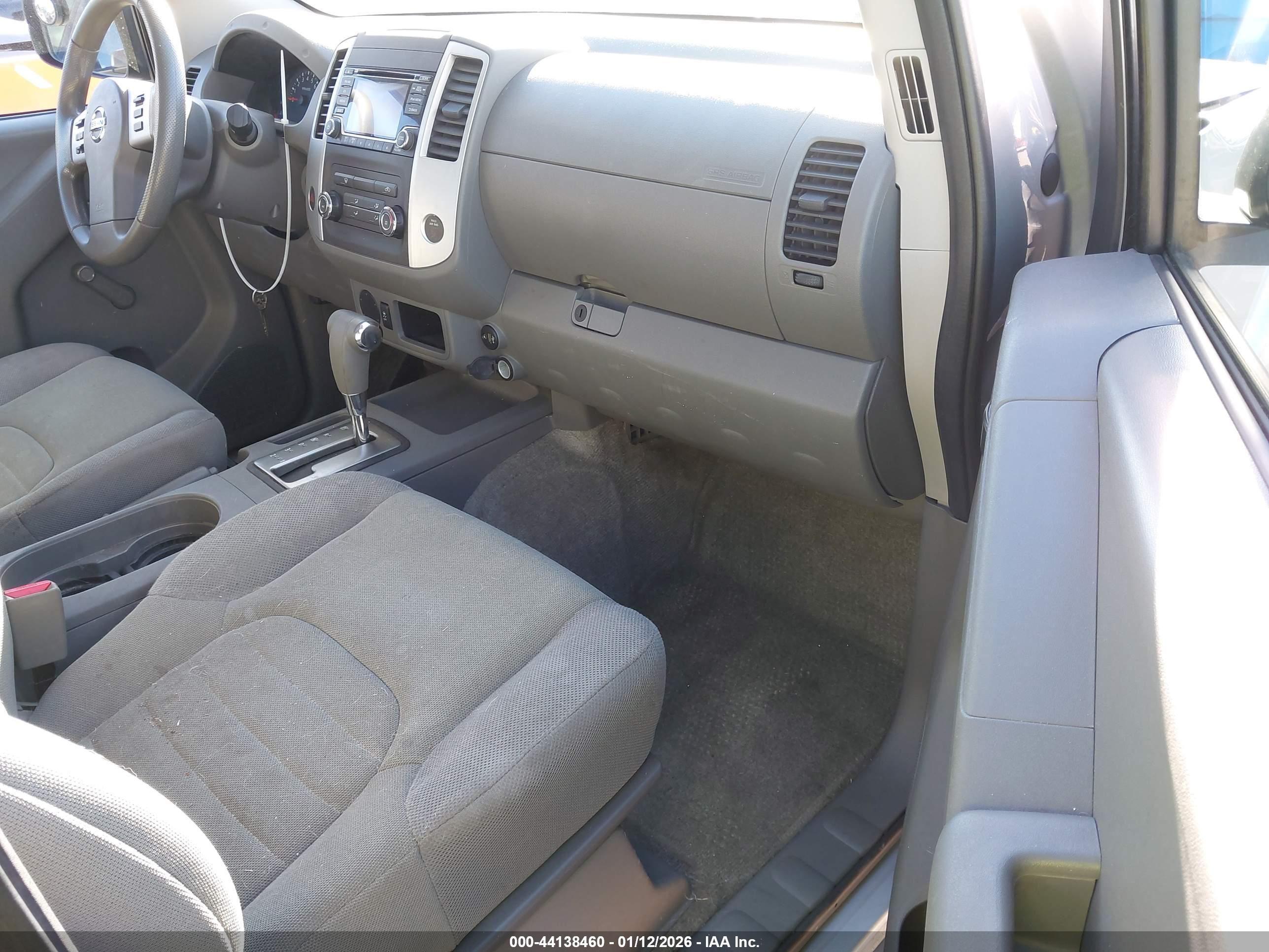 NISSAN FRONTIER image 5