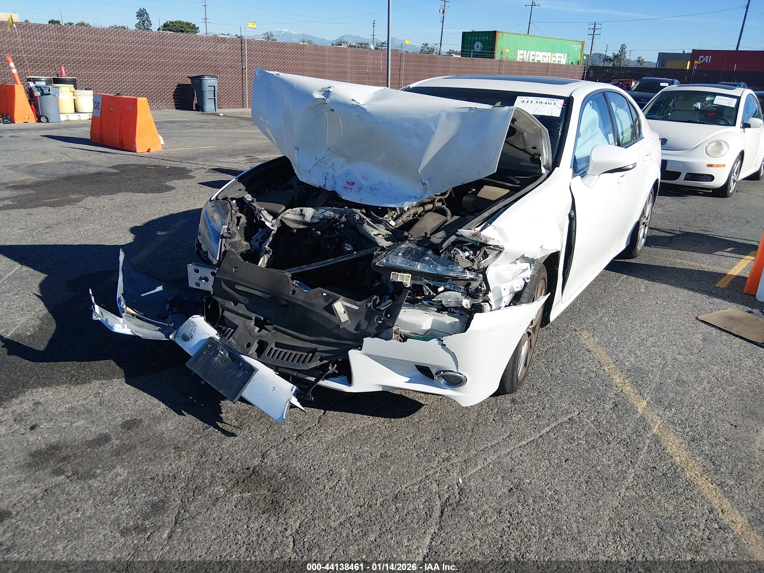 LEXUS GS image 2