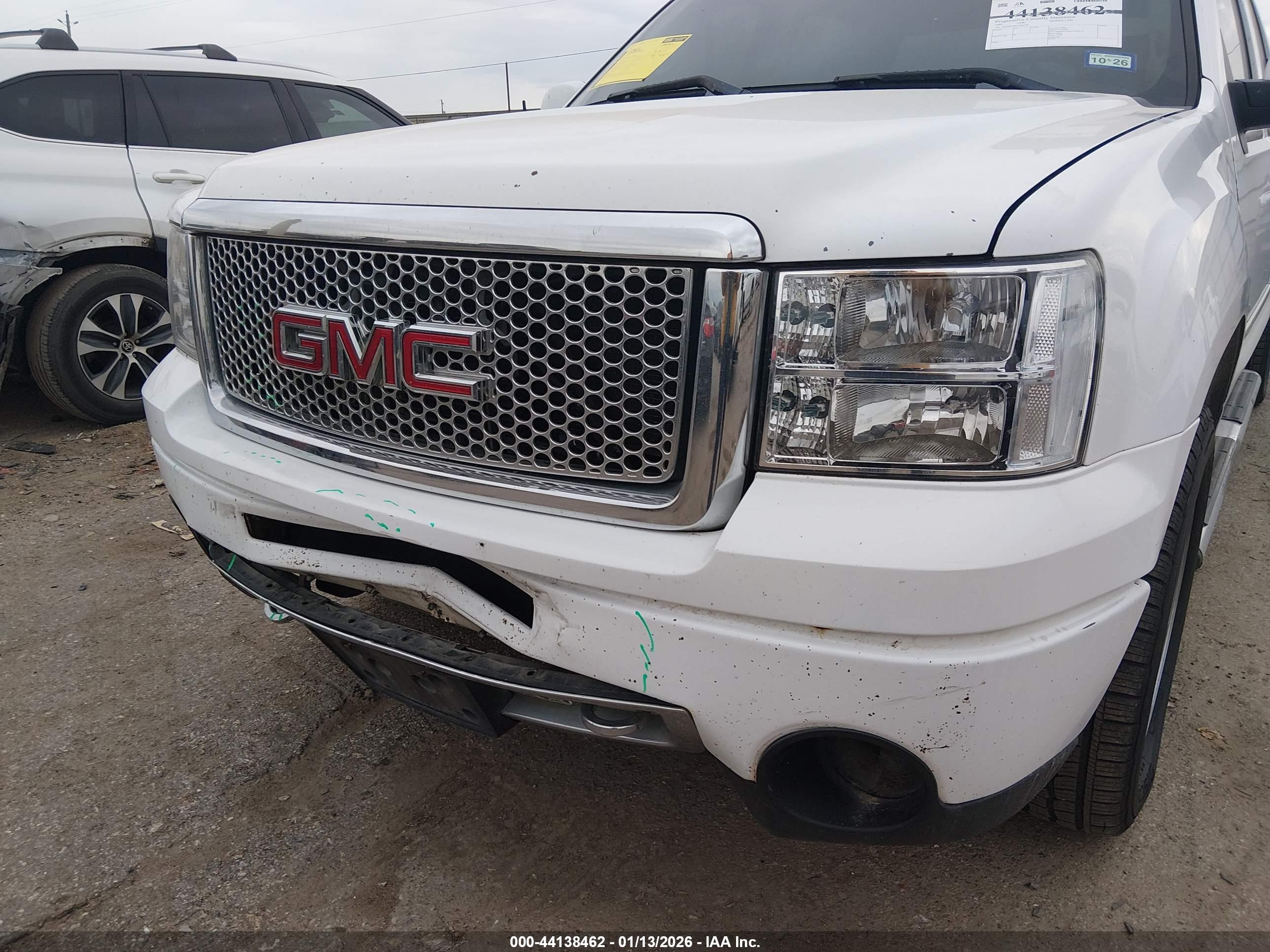 GMC SIERRA image 6