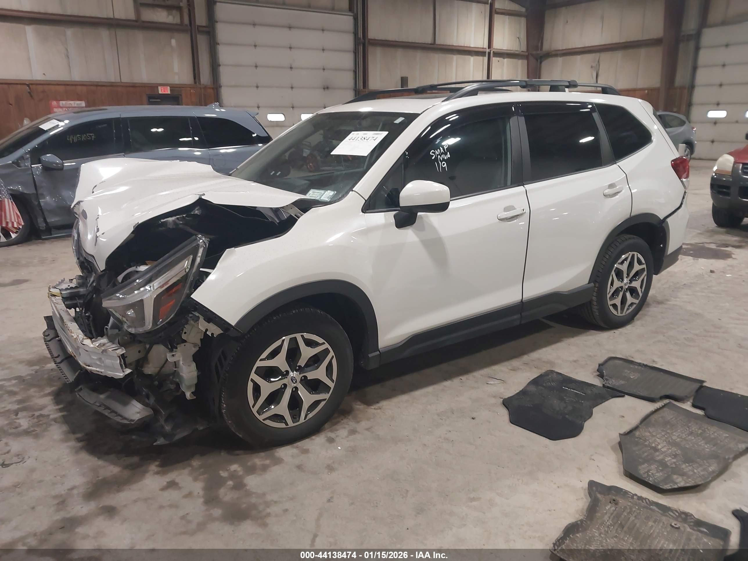 SUBARU FORESTER image 2