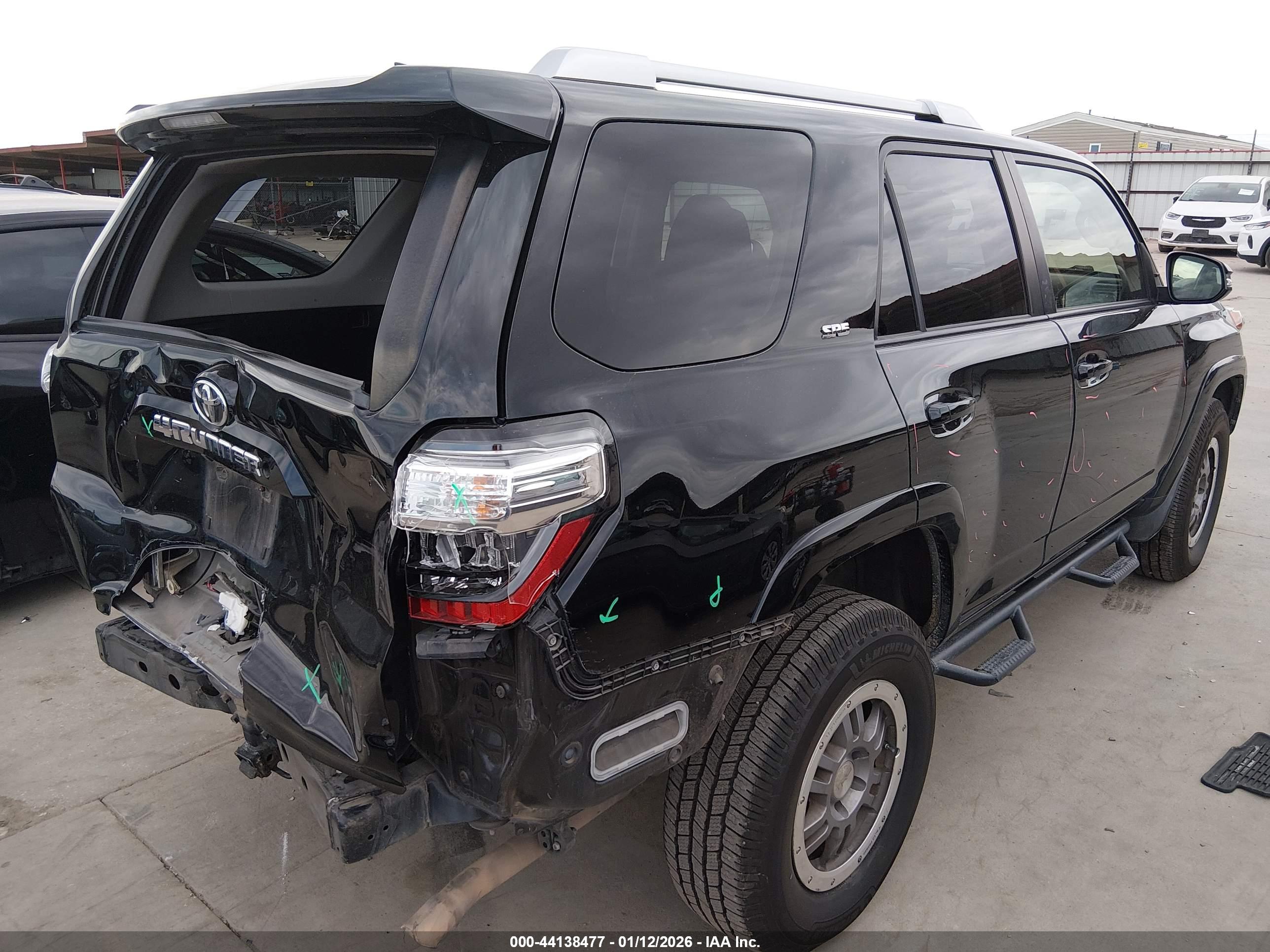 TOYOTA 4RUNNER image 4