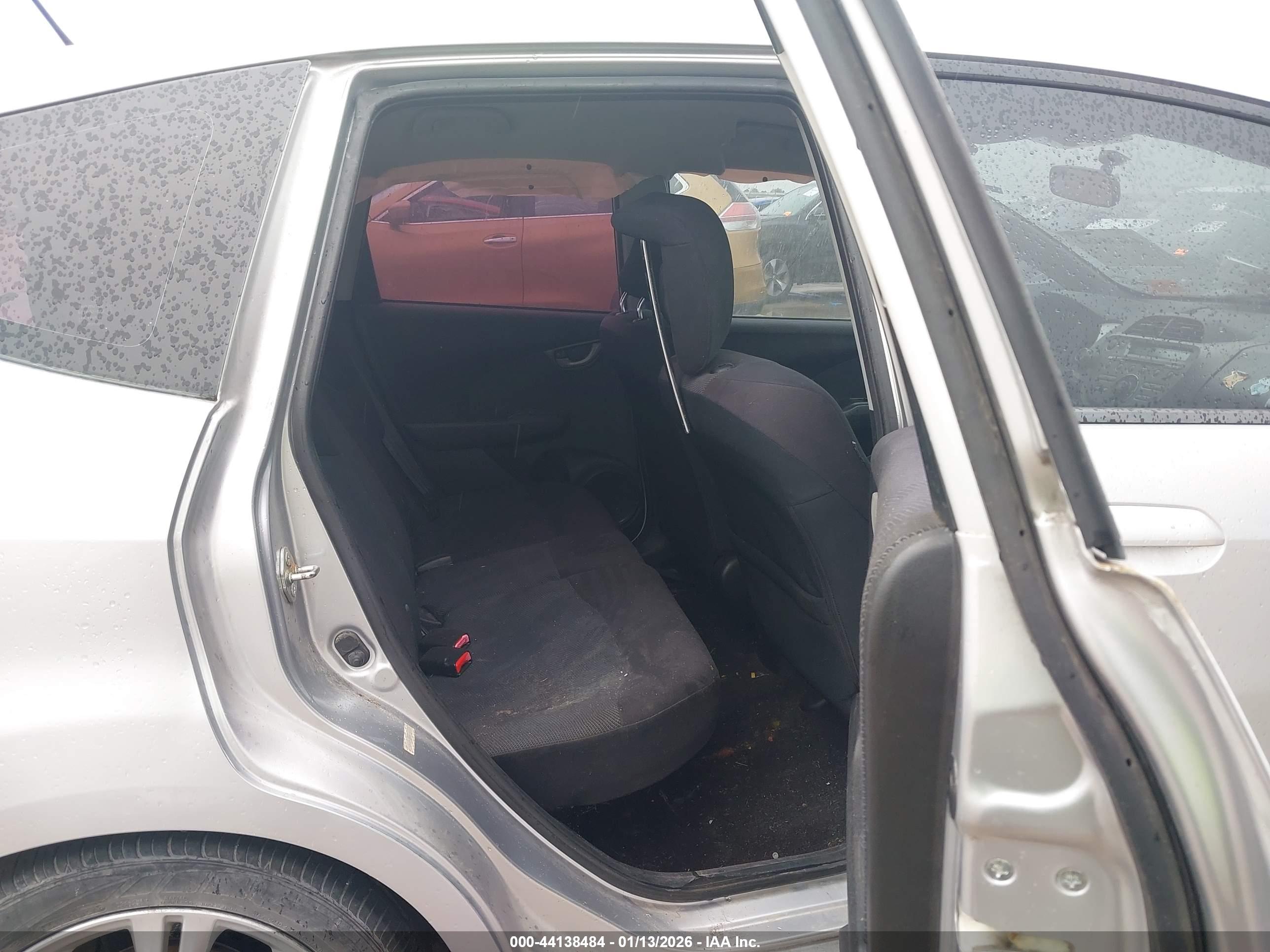 HONDA FIT image 8