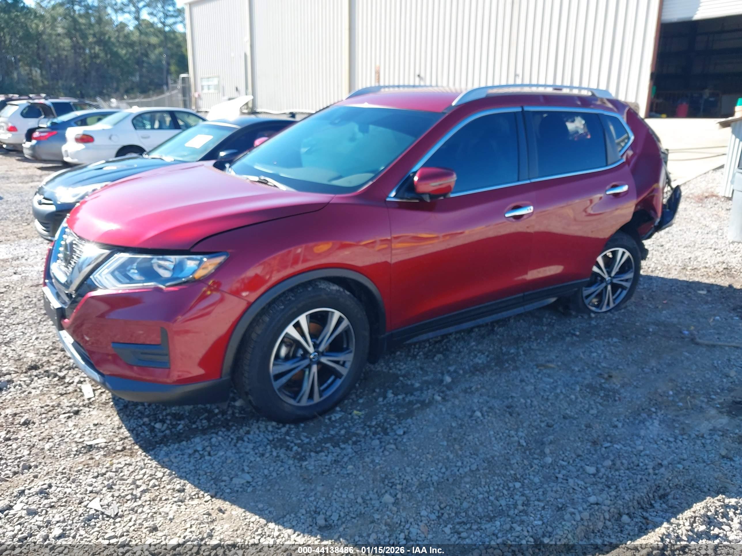 NISSAN ROGUE image 2
