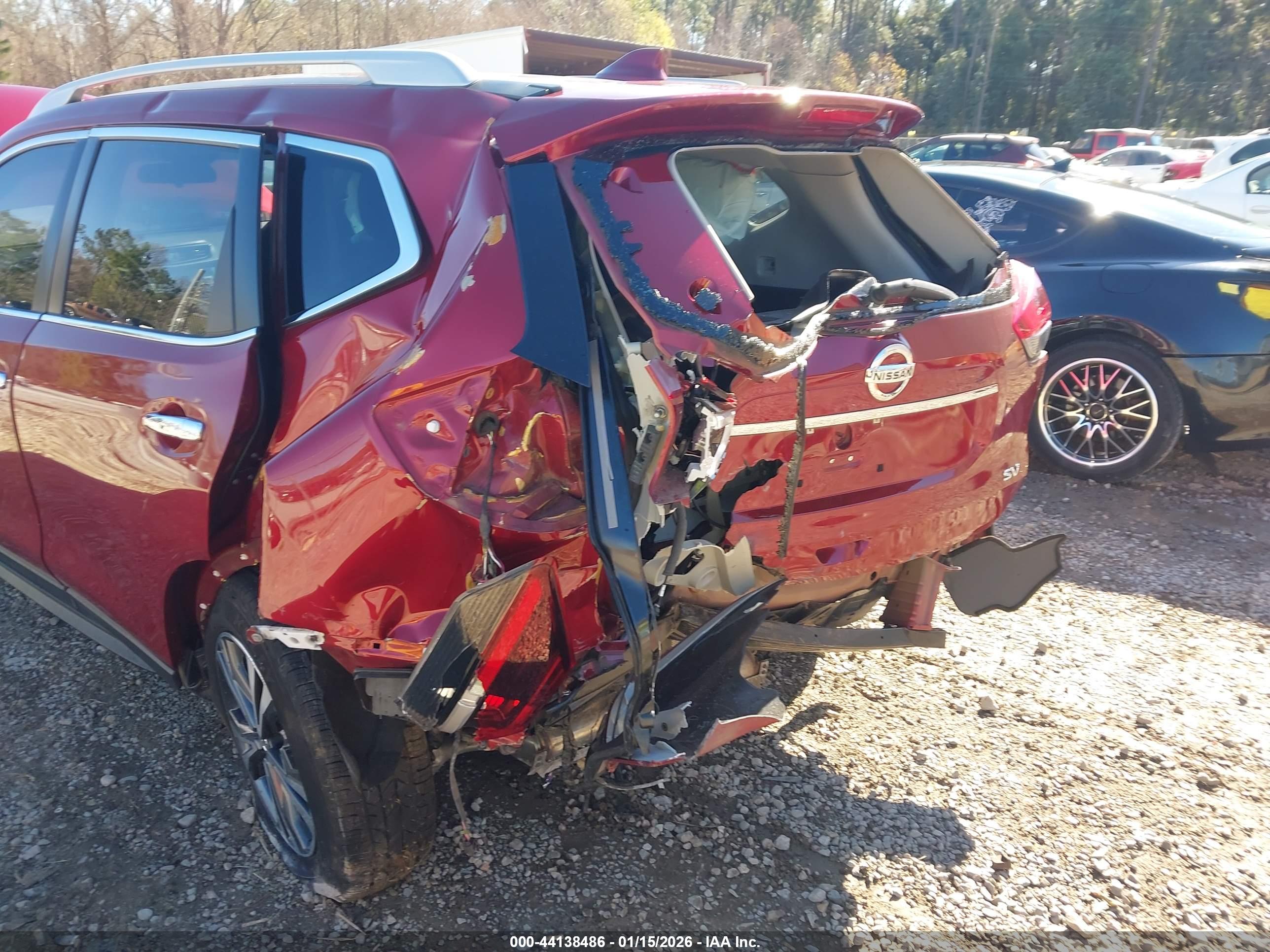 NISSAN ROGUE image 6