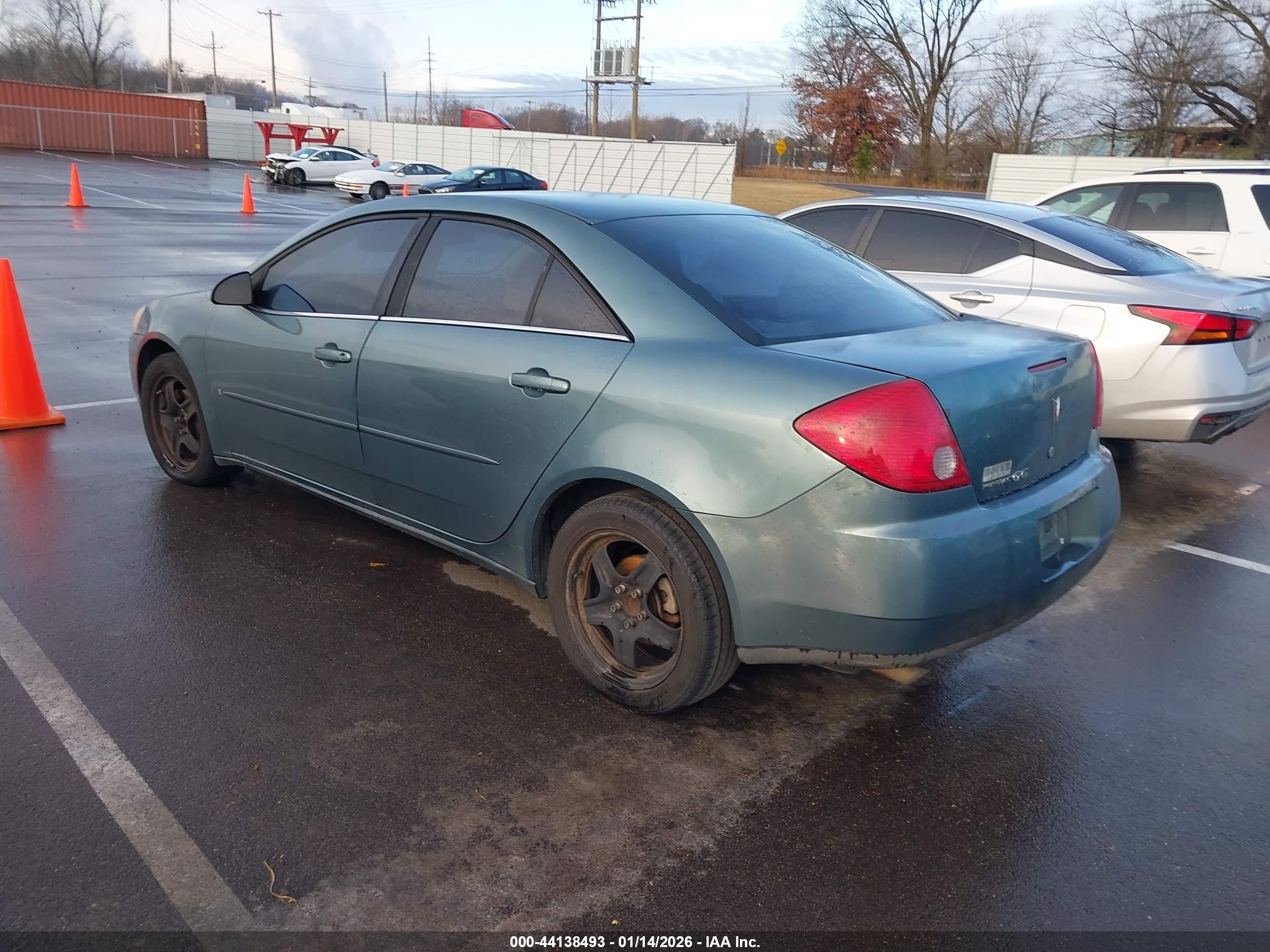 PONTIAC G6 image 3