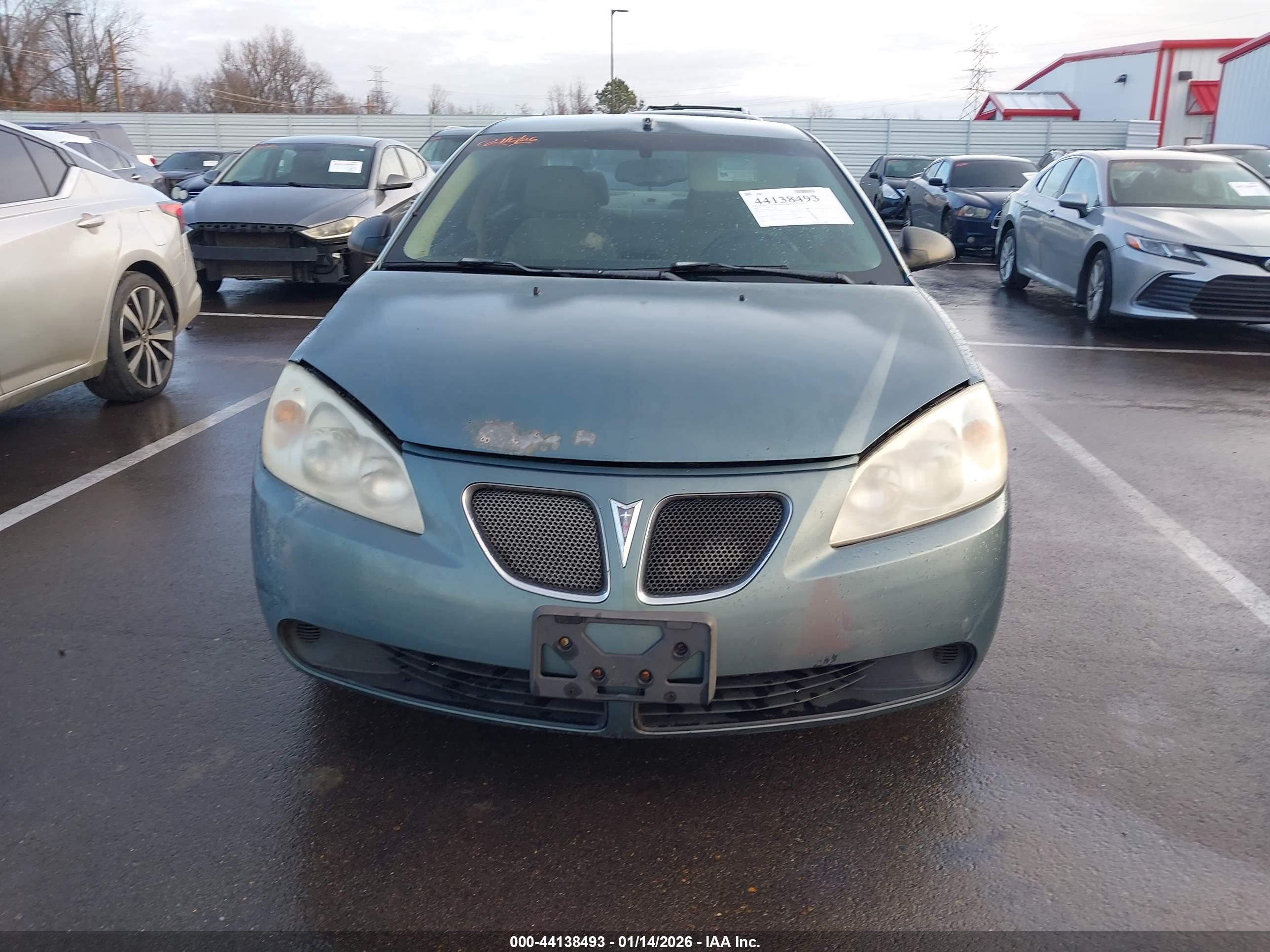PONTIAC G6 image 6