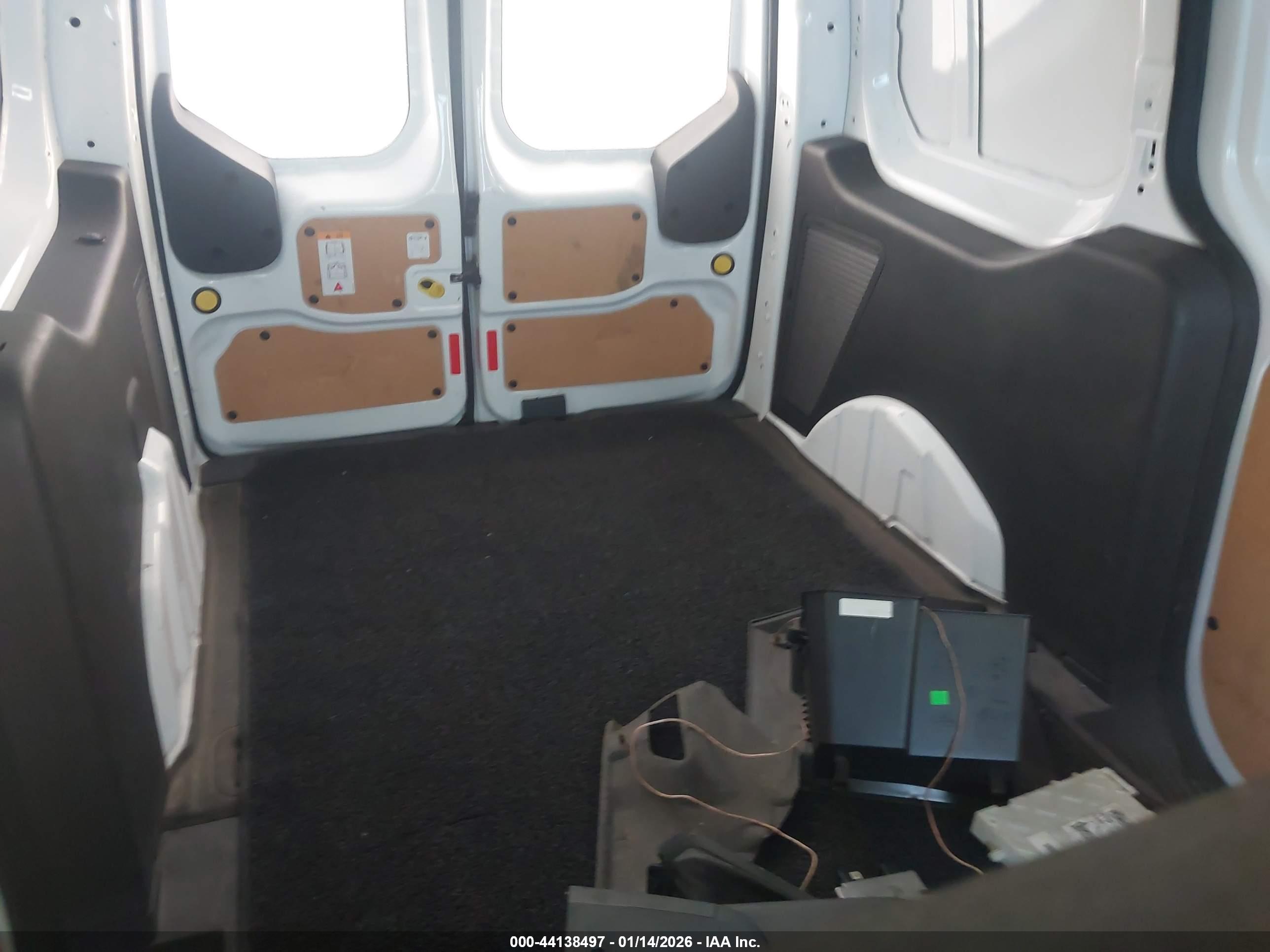 FORD TRANSIT image 8