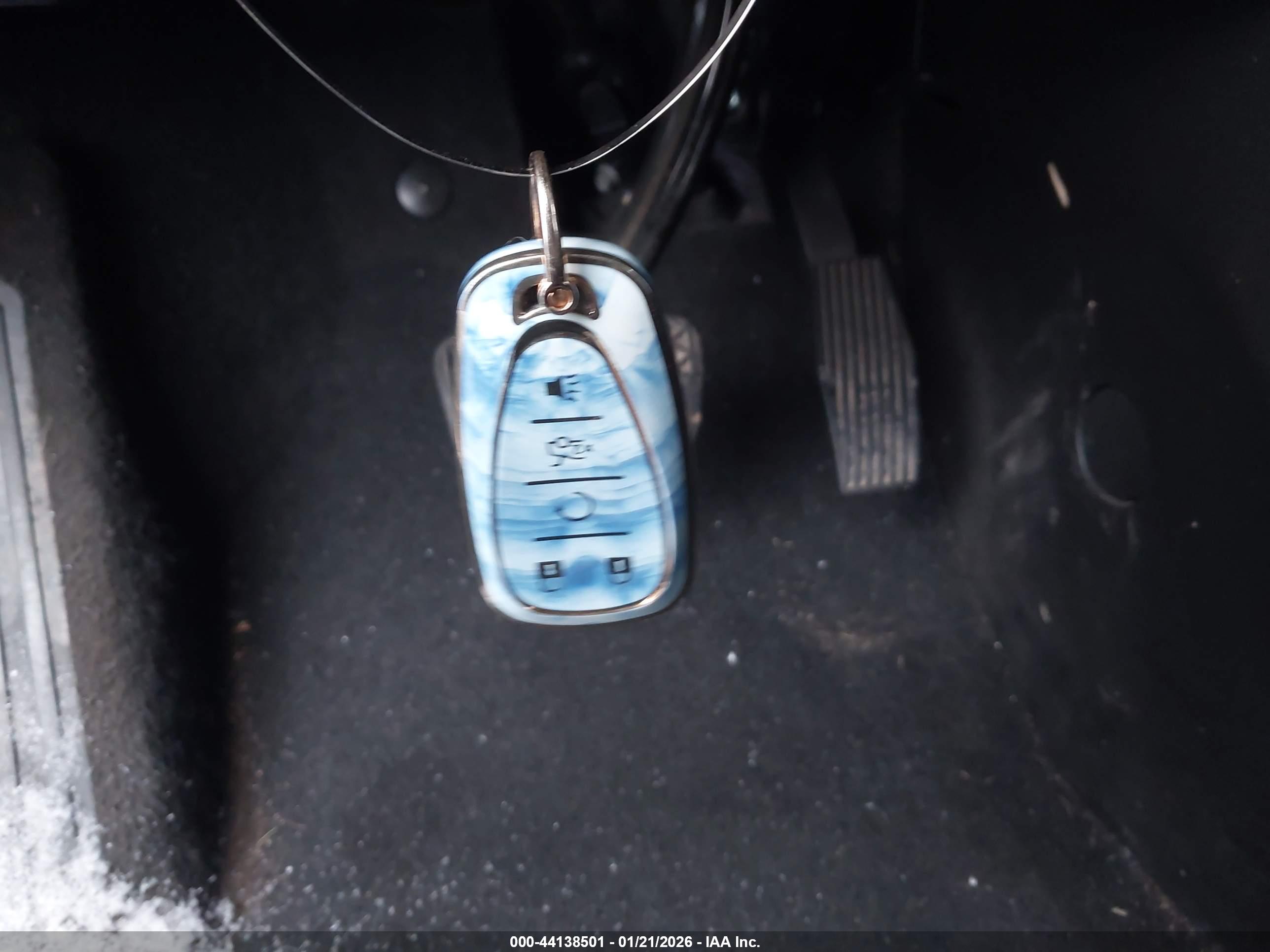 CHEVROLET EQUINOX image 11