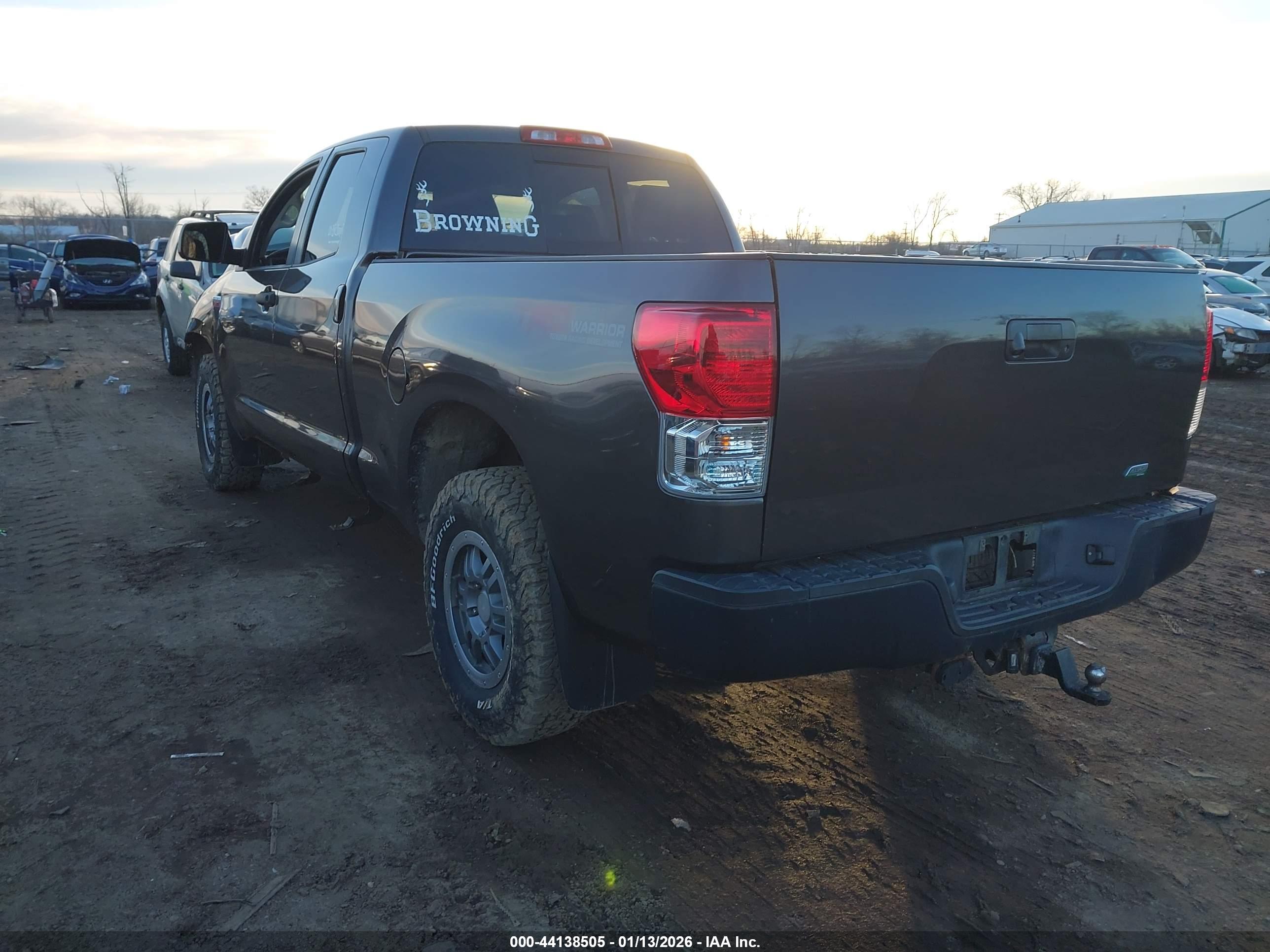 TOYOTA TUNDRA image 3
