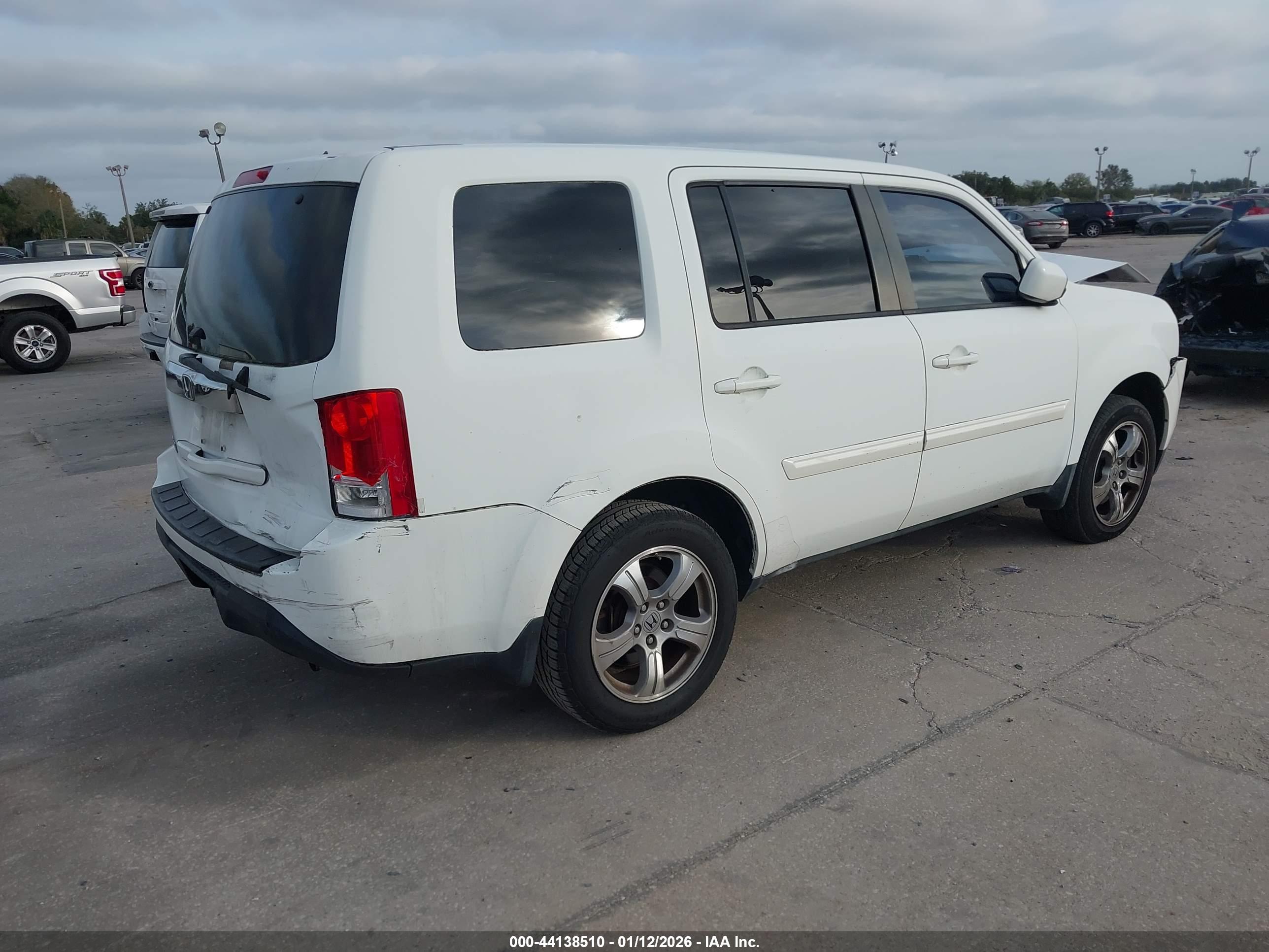 HONDA PILOT image 4