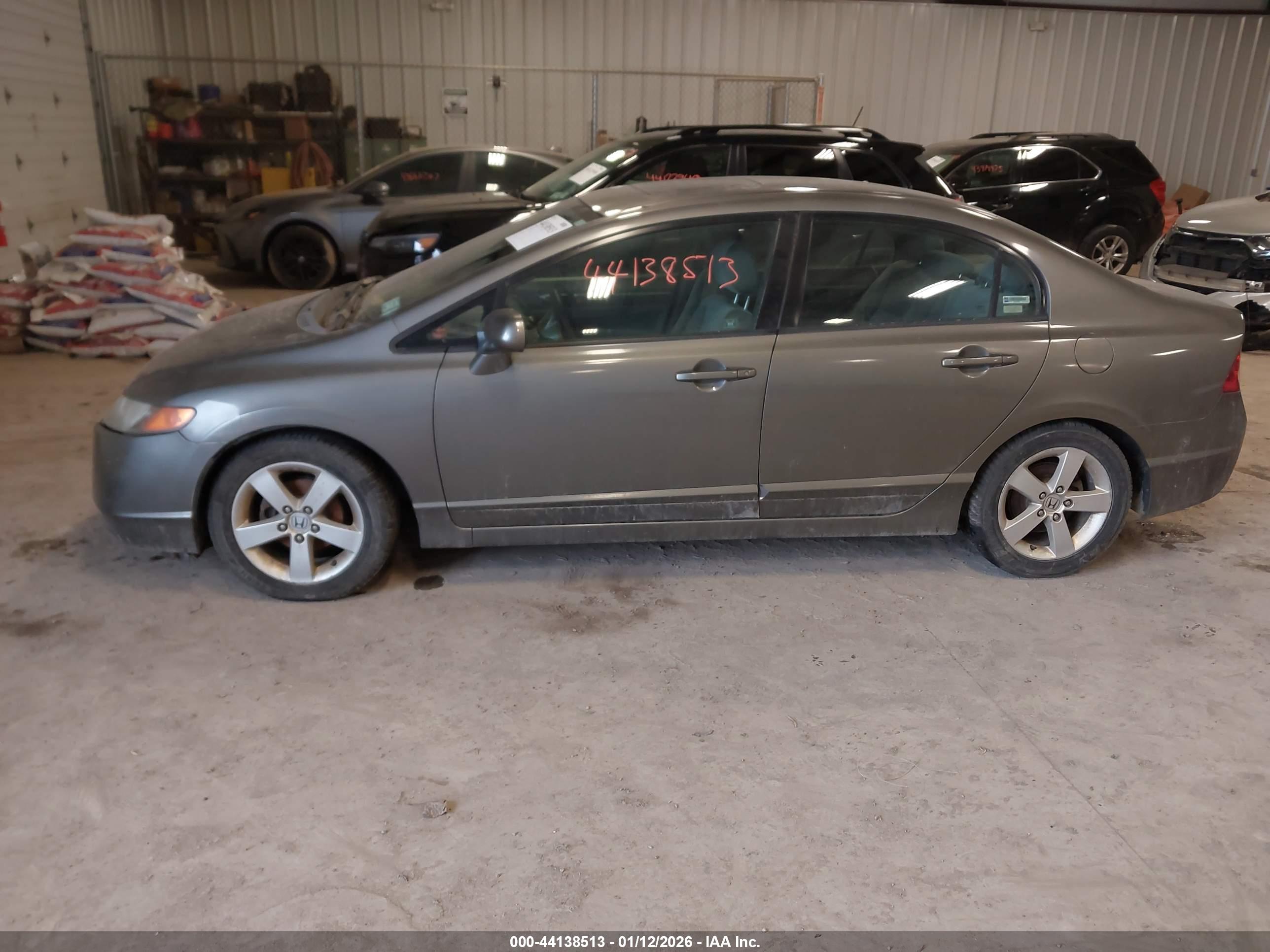 HONDA CIVIC image 2