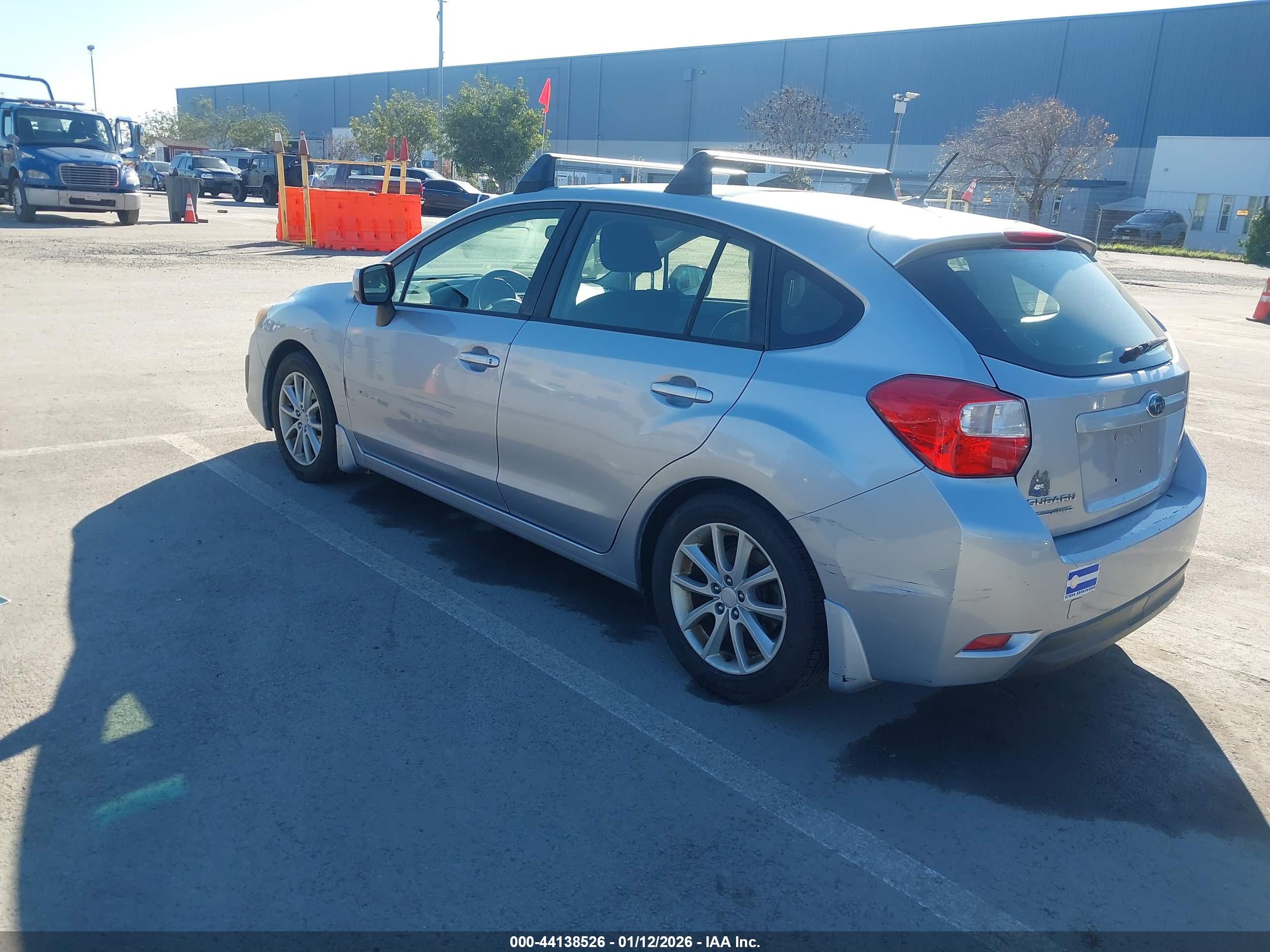 SUBARU IMPREZA image 3