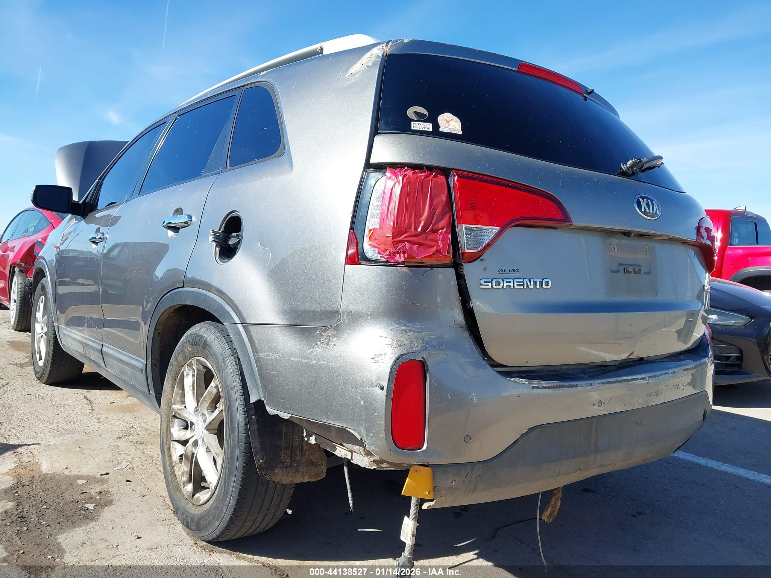 KIA SORENTO image 6