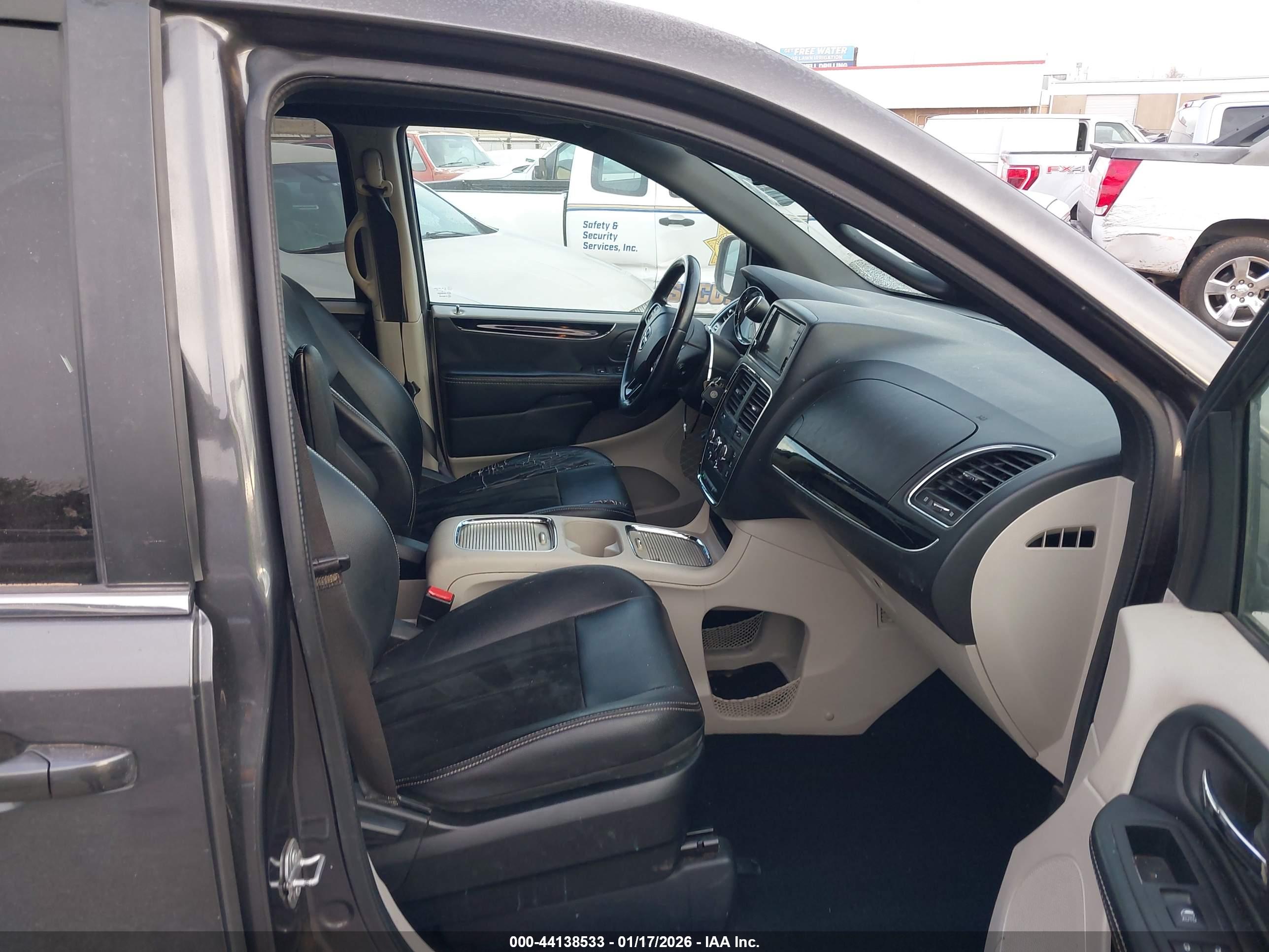 DODGE GRAND image 5