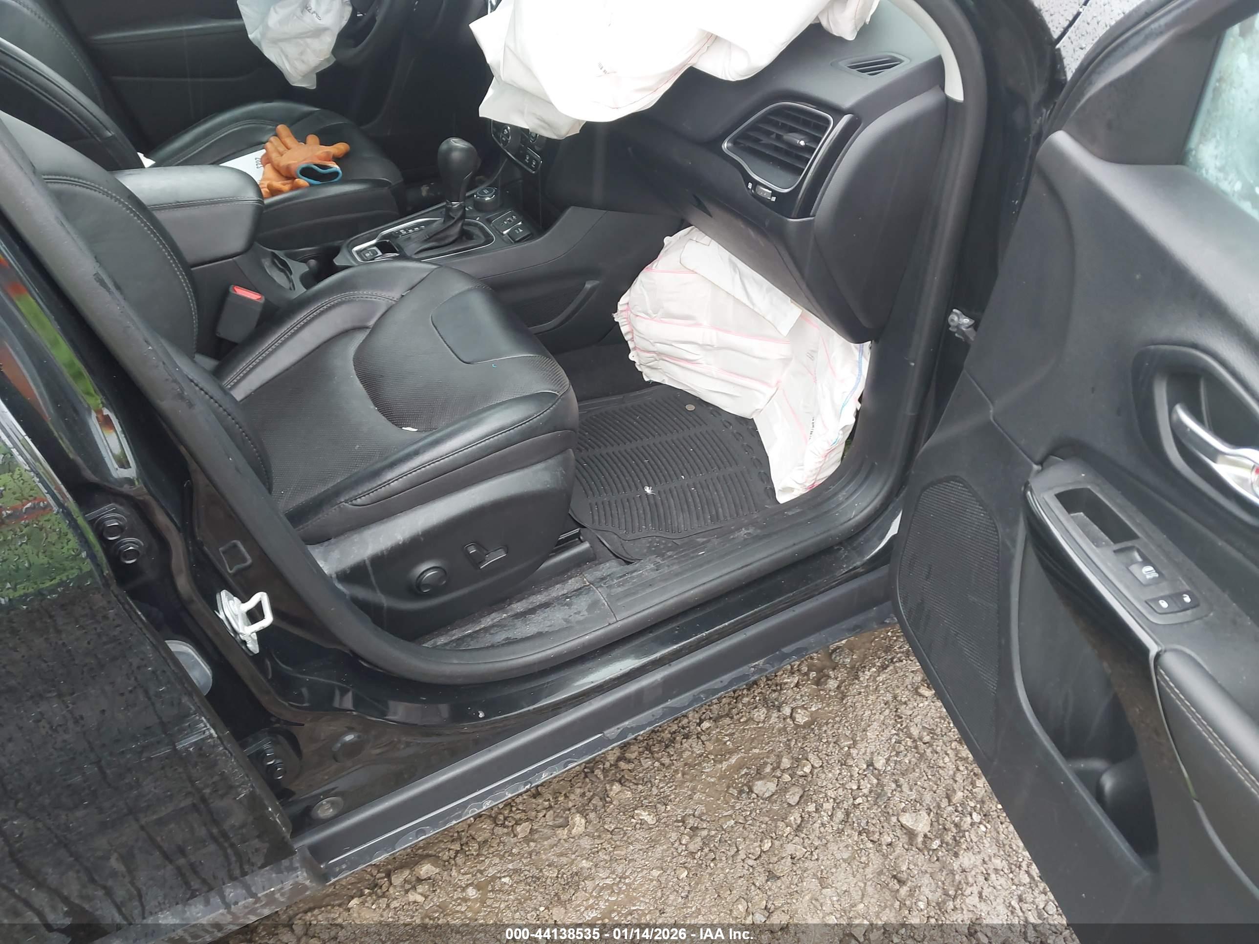 JEEP CHEROKEE image 5