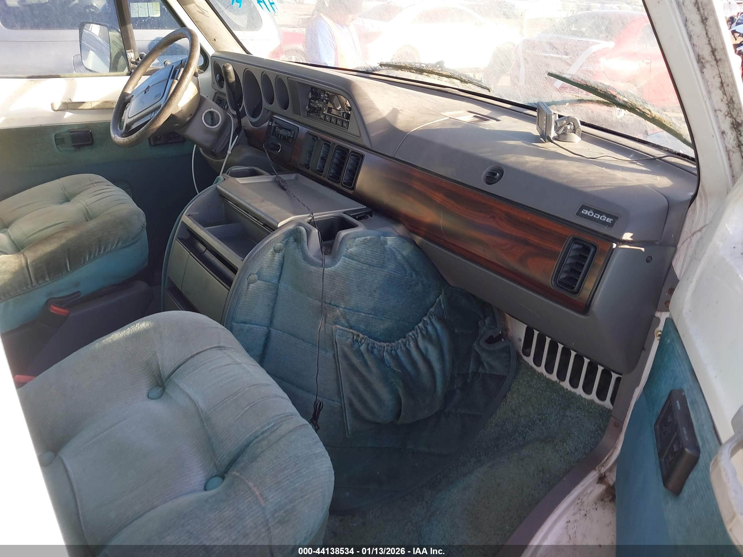 DODGE RAM image 5