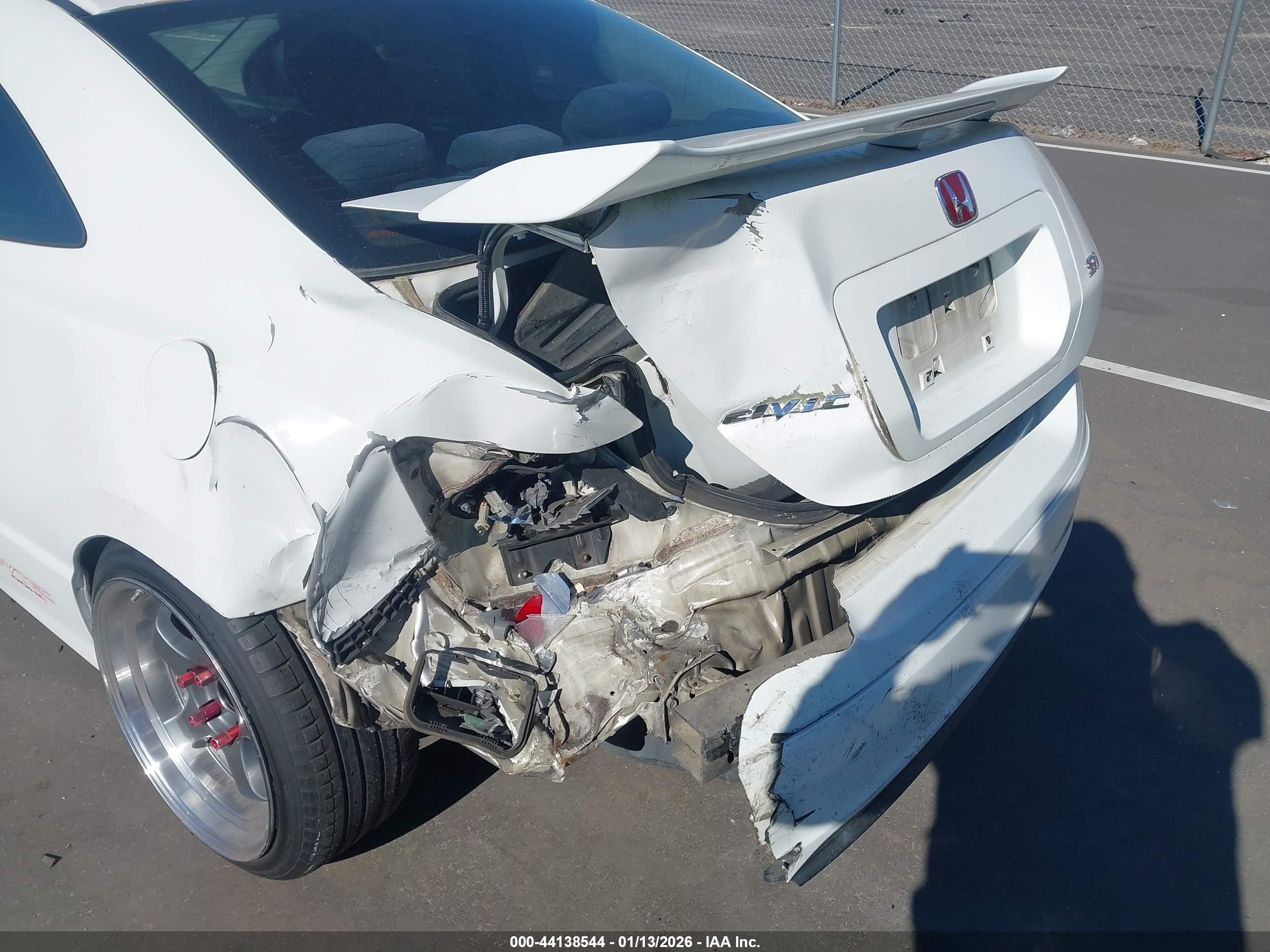HONDA CIVIC image 6