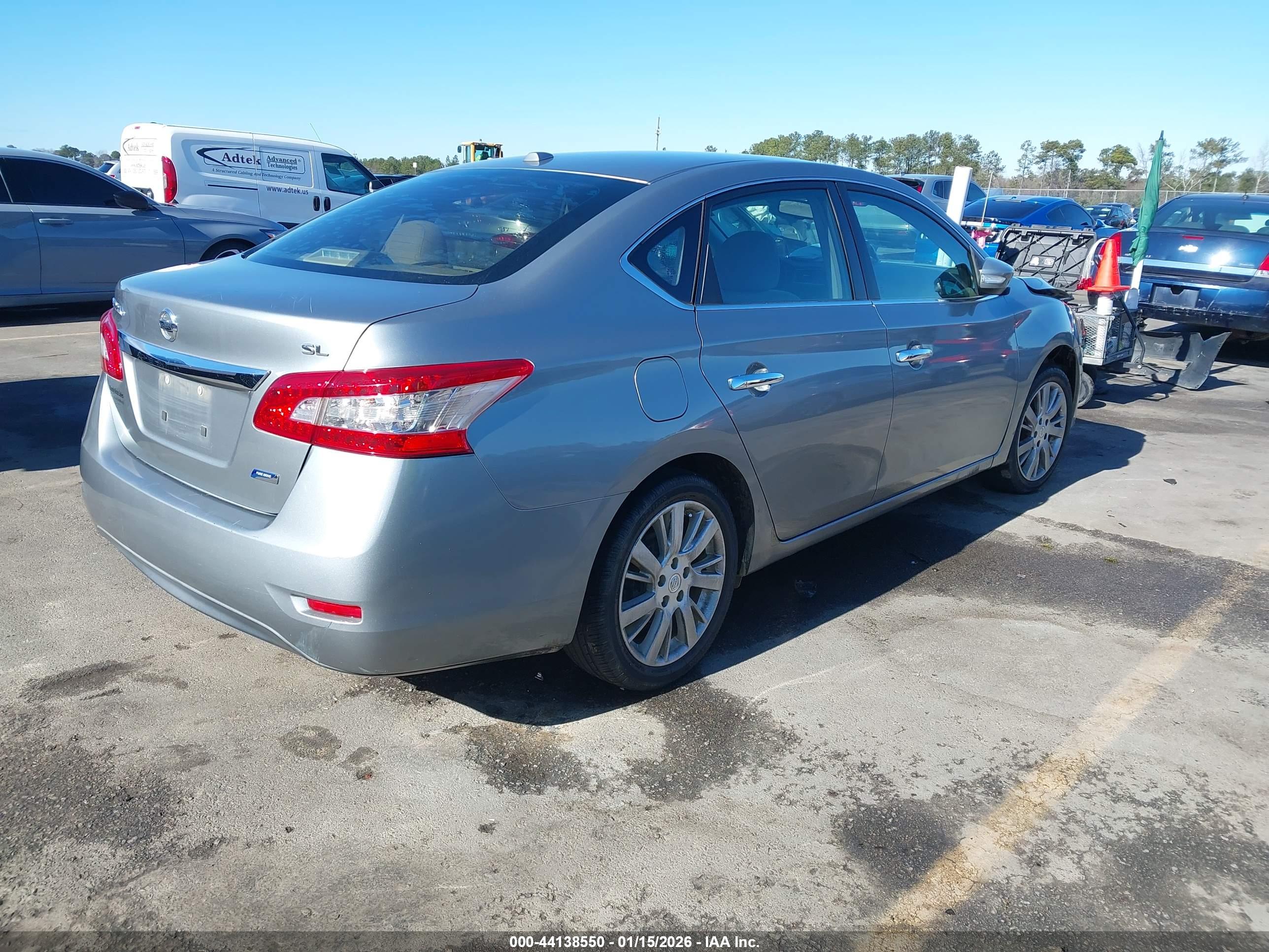 NISSAN SENTRA image 4