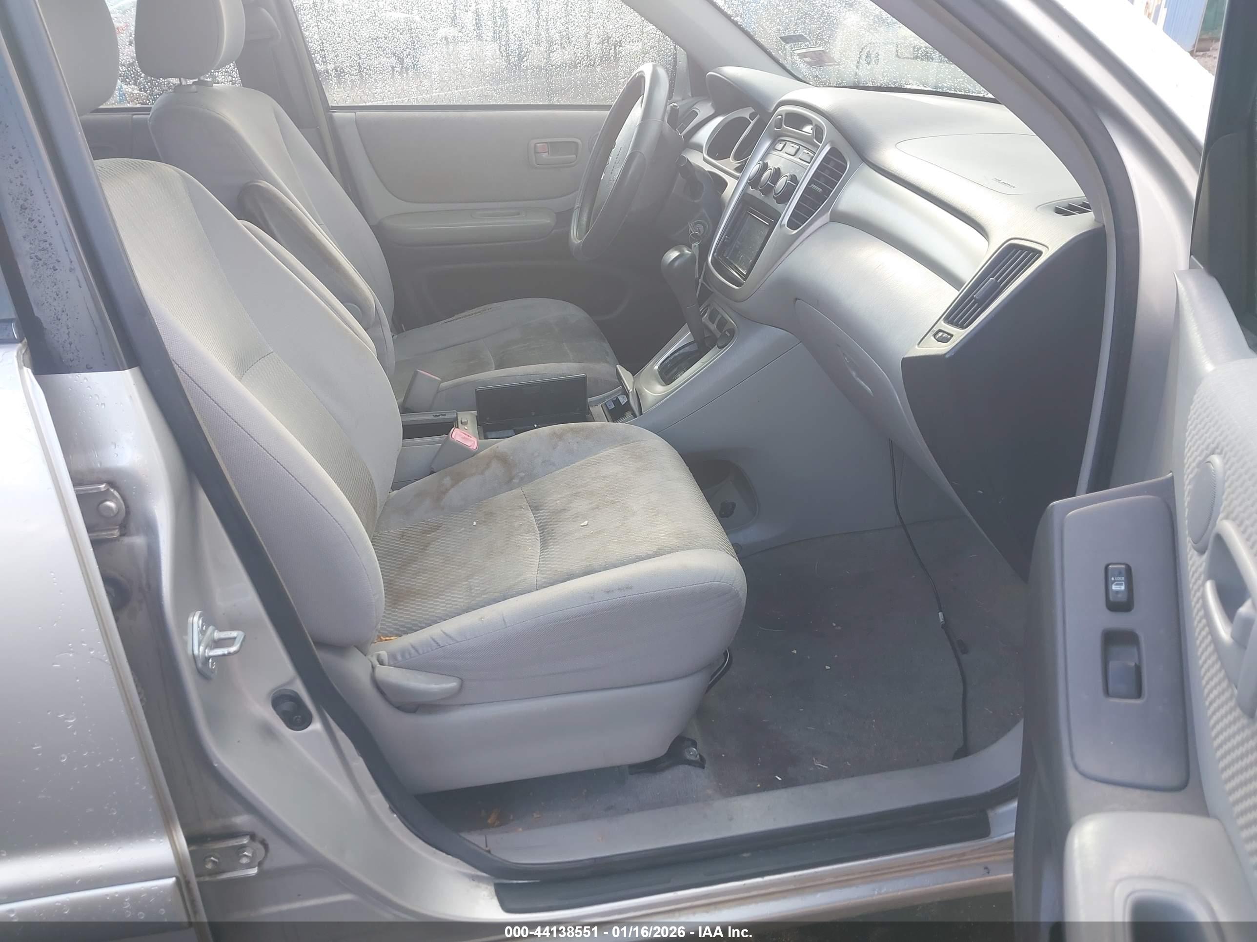 TOYOTA HIGHLANDER image 5