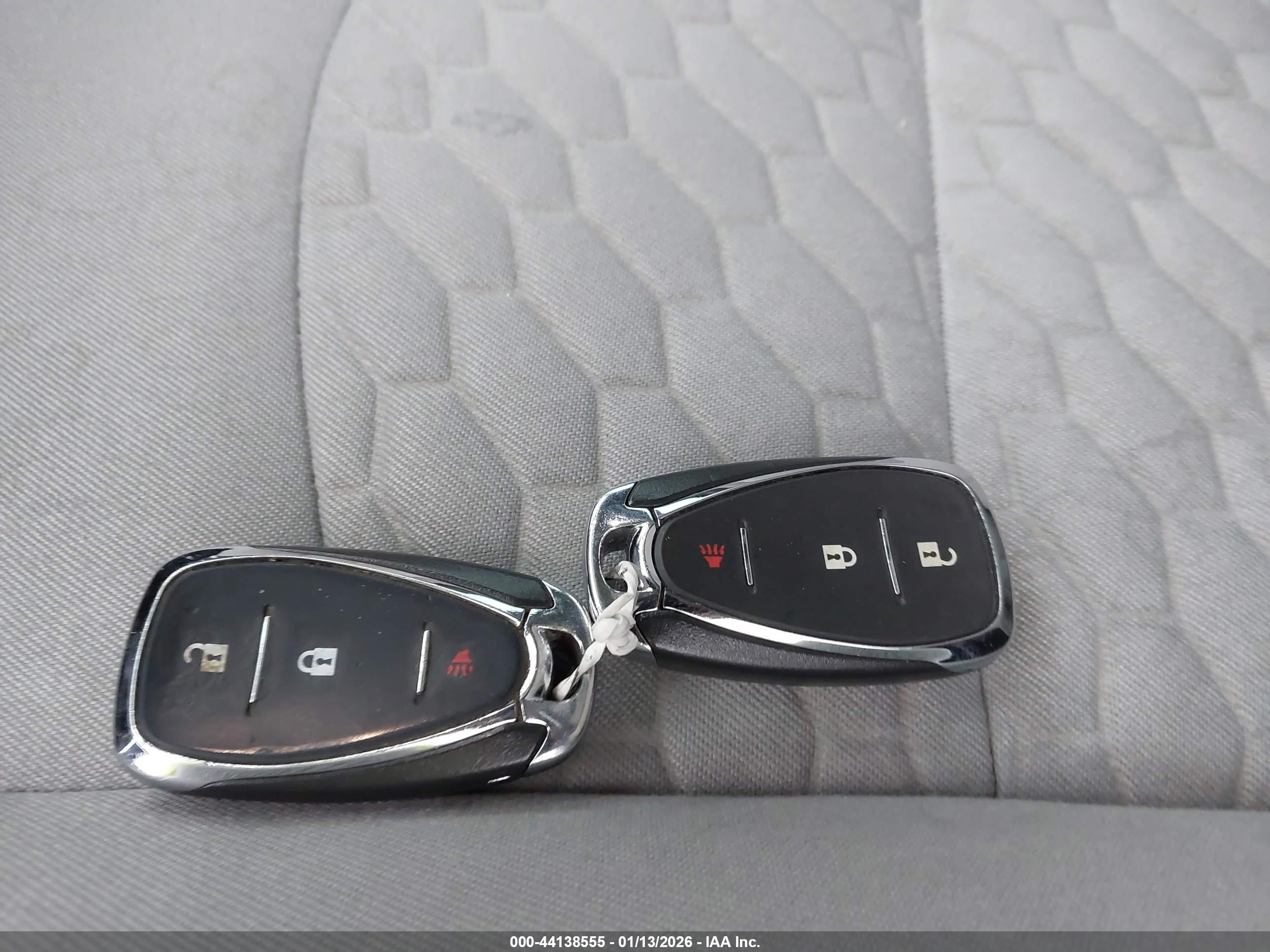 CHEVROLET EQUINOX image 11