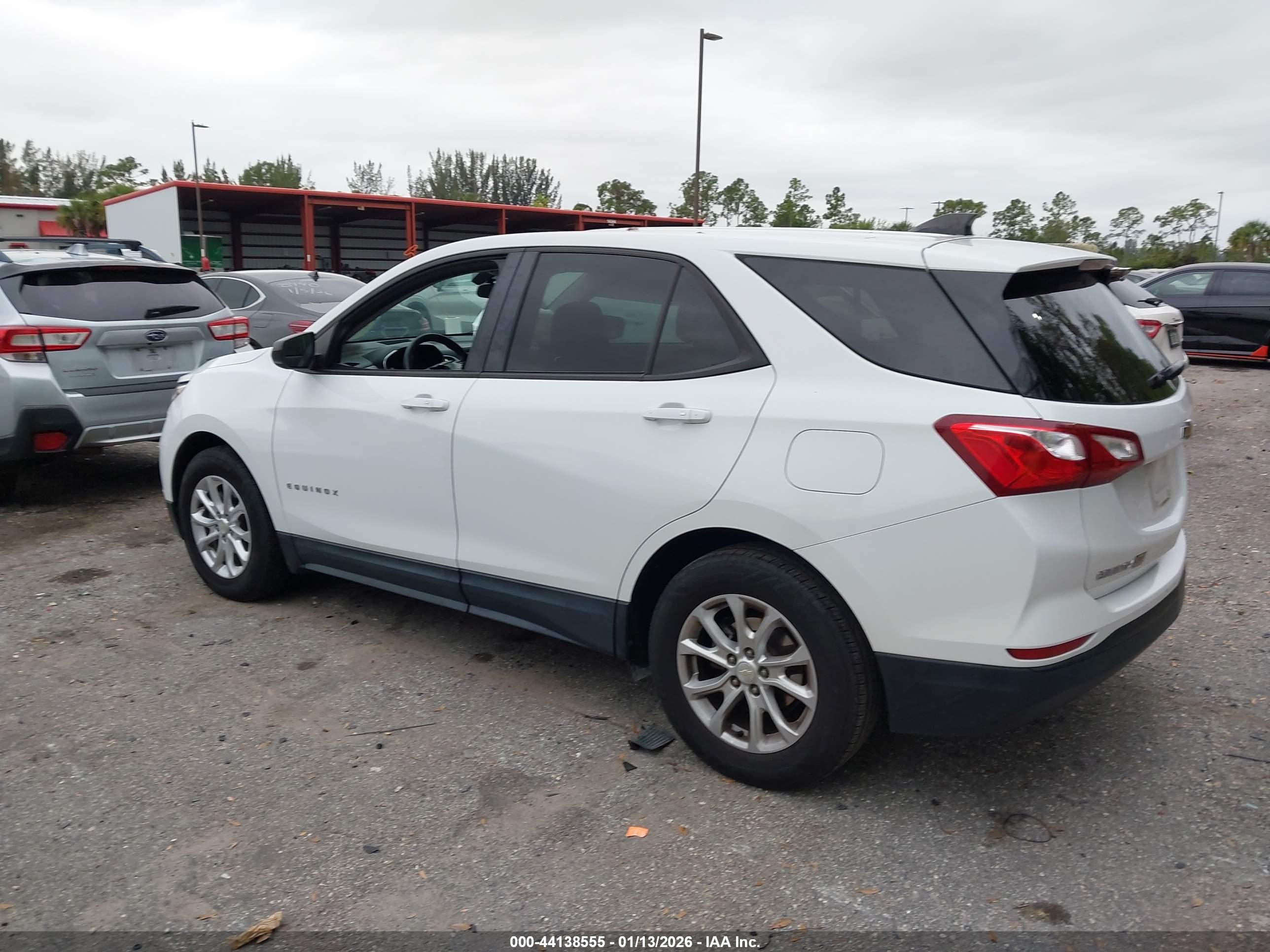 CHEVROLET EQUINOX image 3