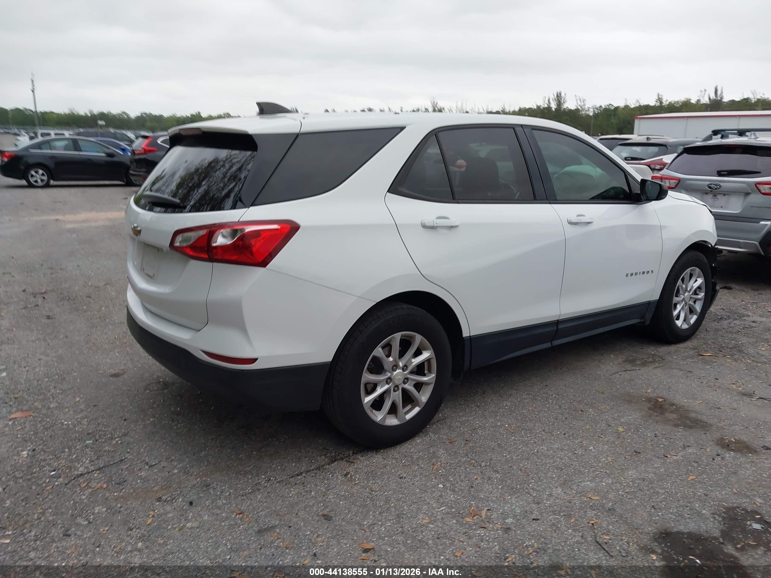 CHEVROLET EQUINOX image 4