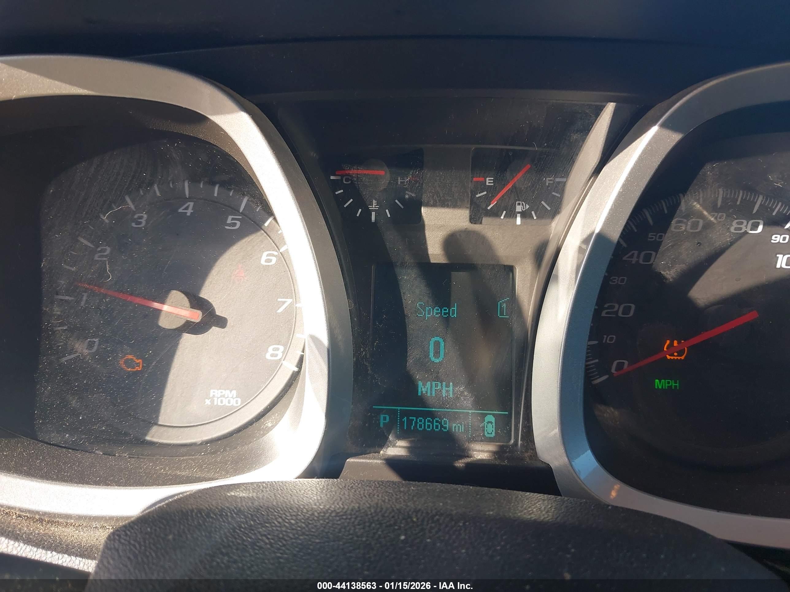 CHEVROLET EQUINOX image 7