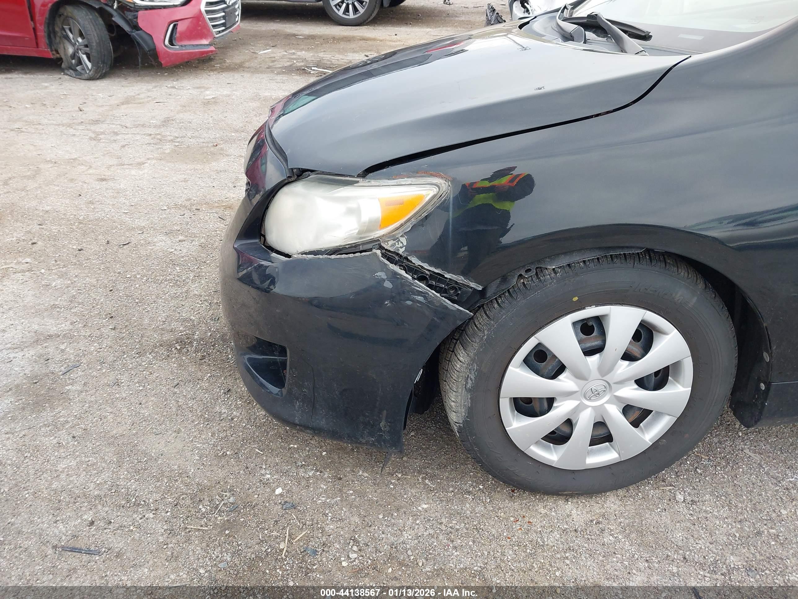 TOYOTA COROLLA image 6