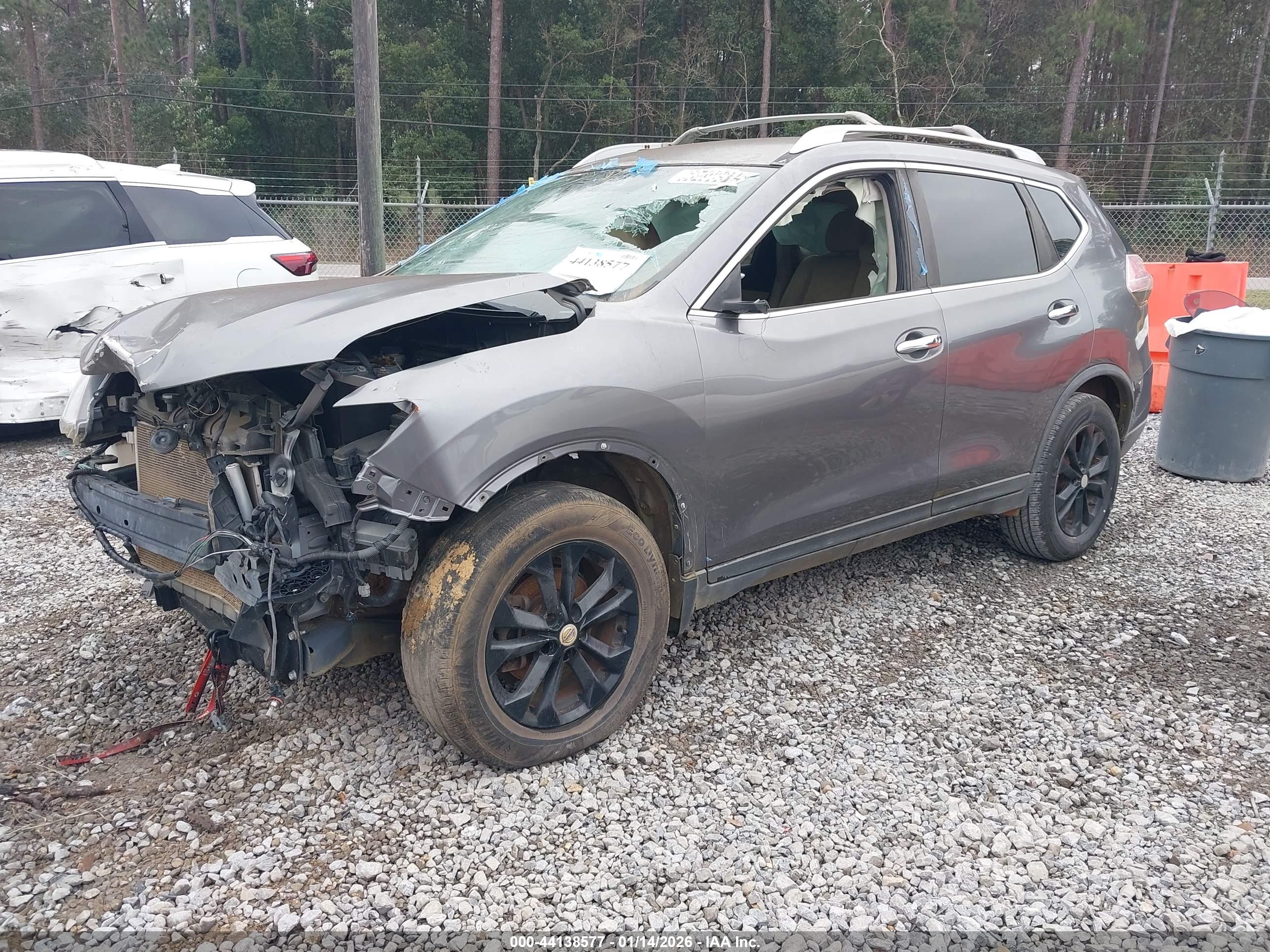 NISSAN ROGUE image 2