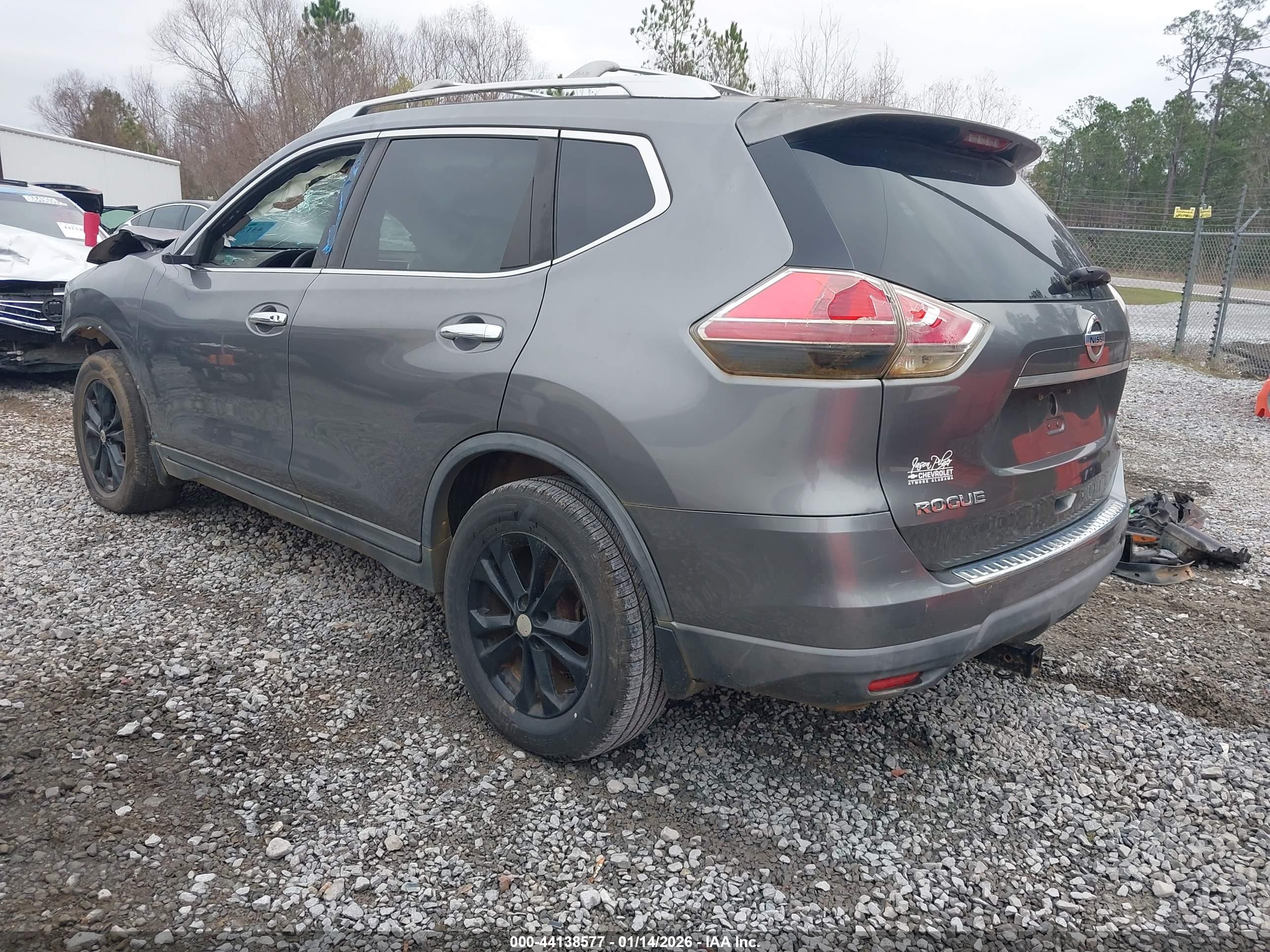 NISSAN ROGUE image 3