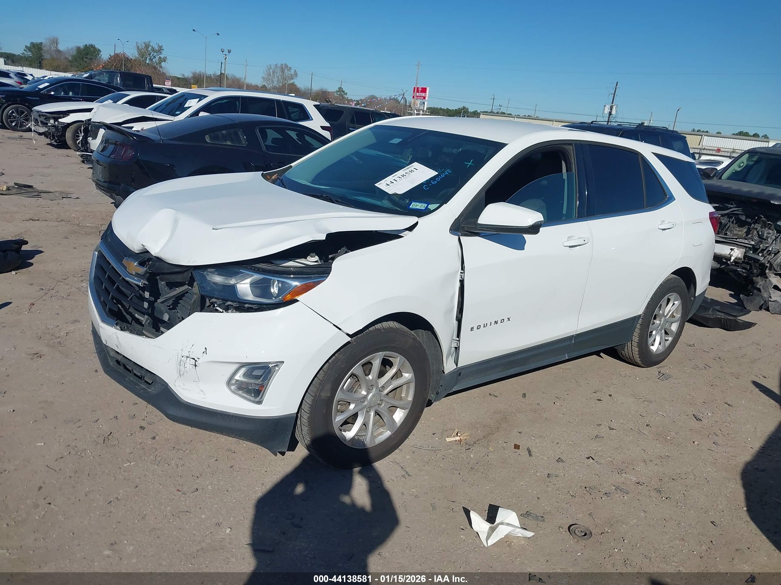 CHEVROLET EQUINOX image 2