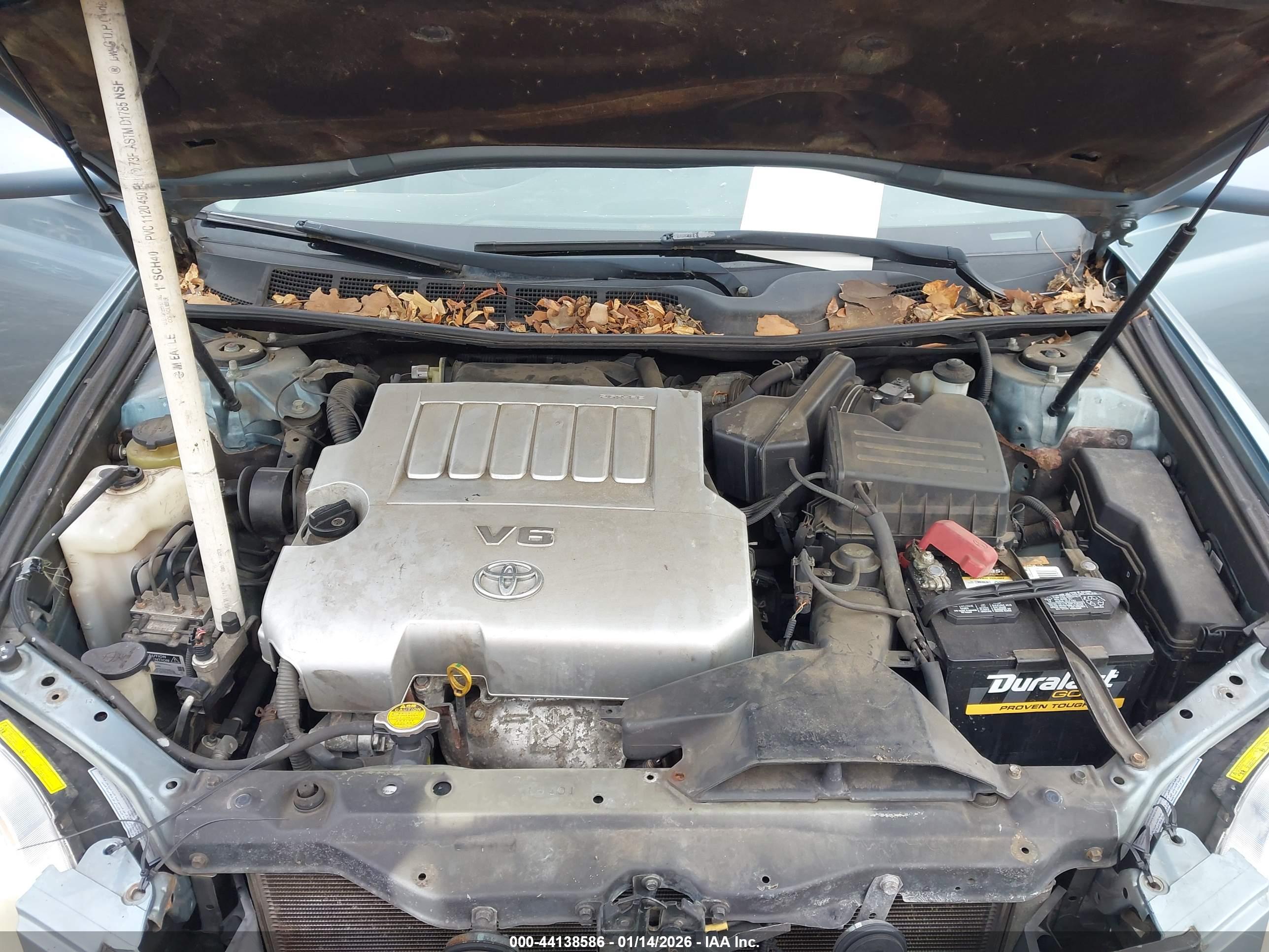 TOYOTA AVALON image 10