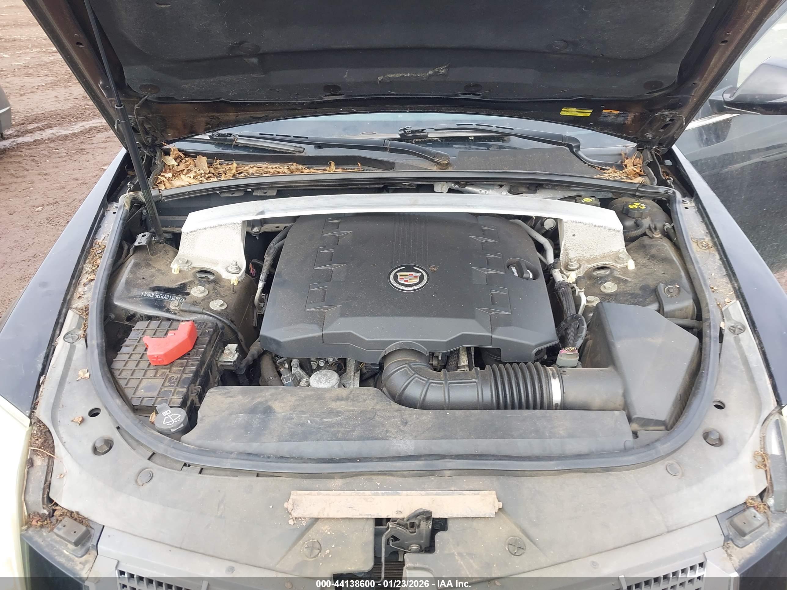 CADILLAC CTS image 10