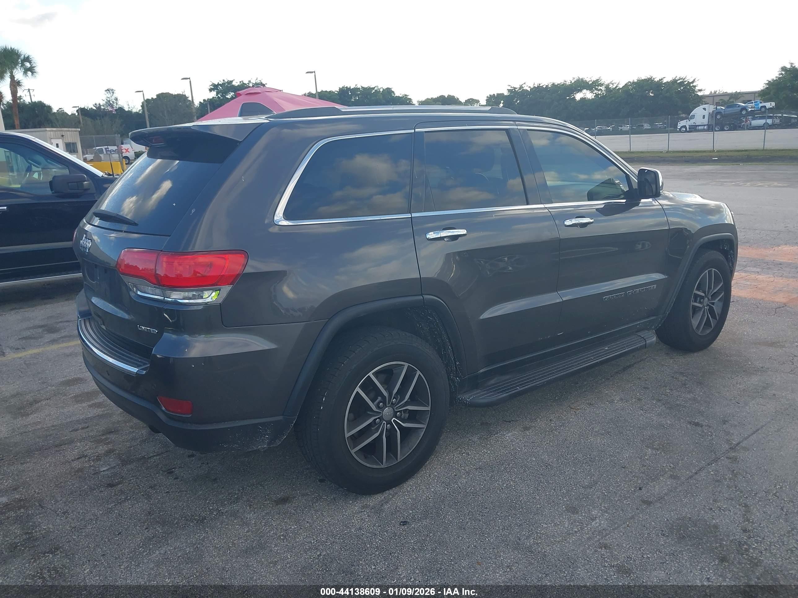 JEEP GRAND image 4
