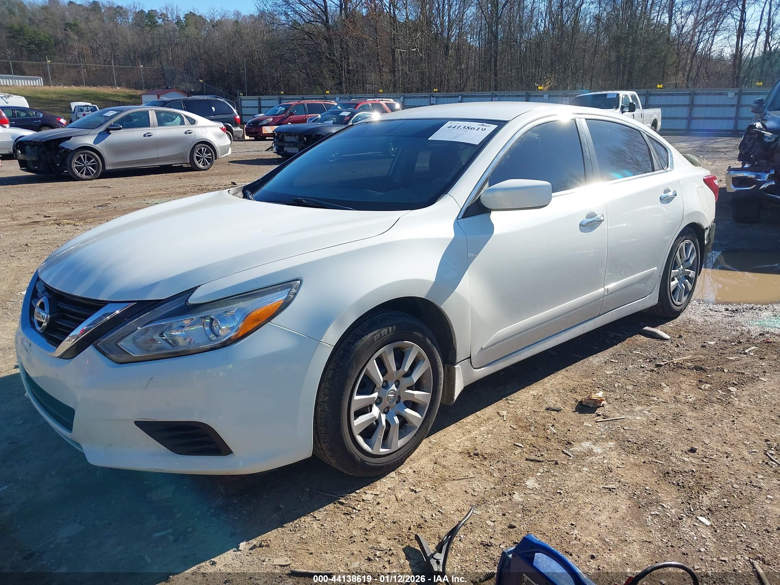 NISSAN ALTIMA image 2
