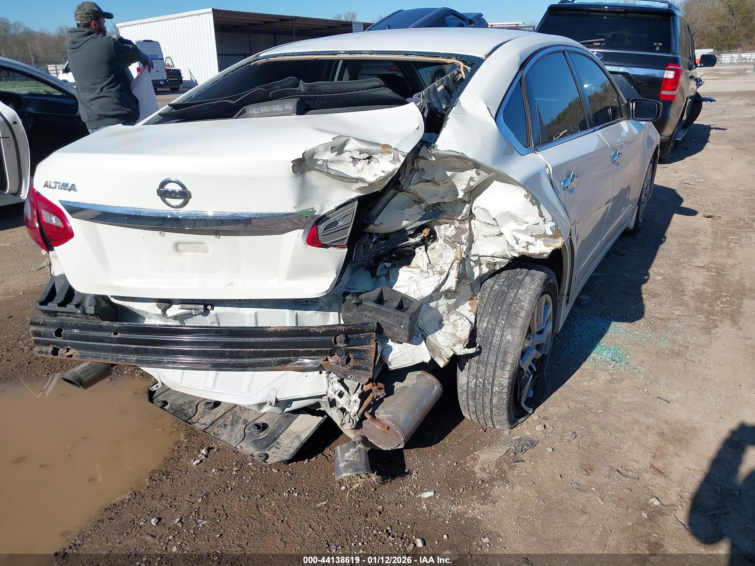 NISSAN ALTIMA image 6