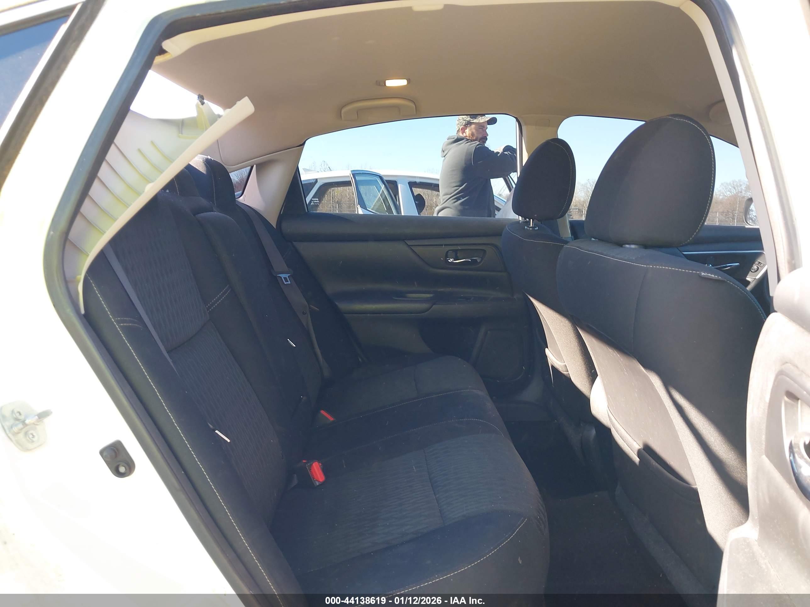 NISSAN ALTIMA image 8